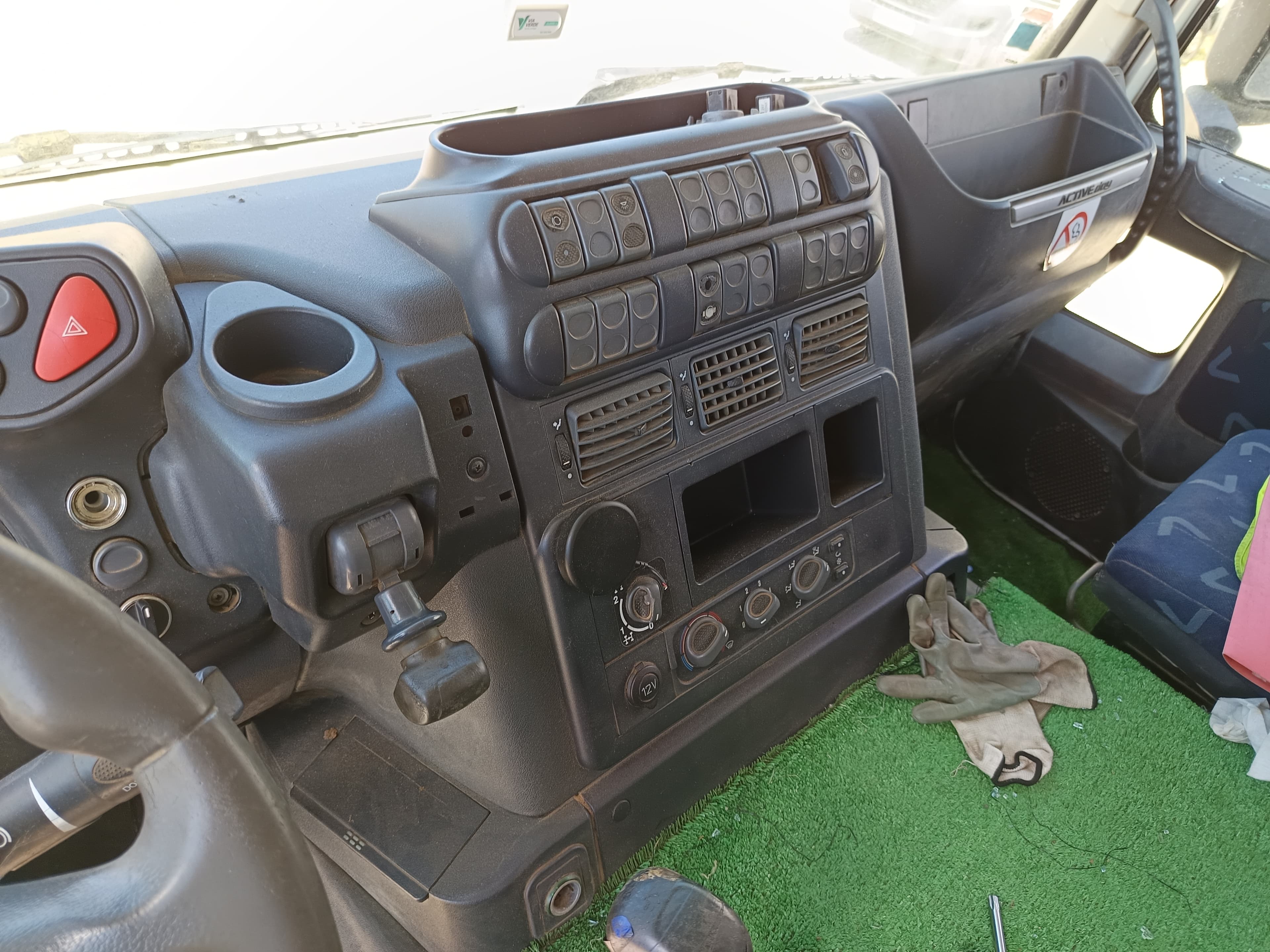 Iveco AD 260T41 · Ano 2008 — imagen 33