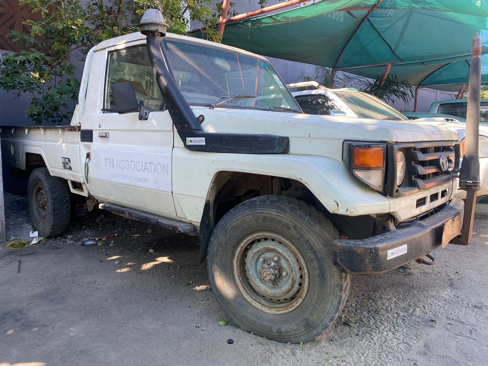 Toyota Land Cruiser 4x4 — imagem 2