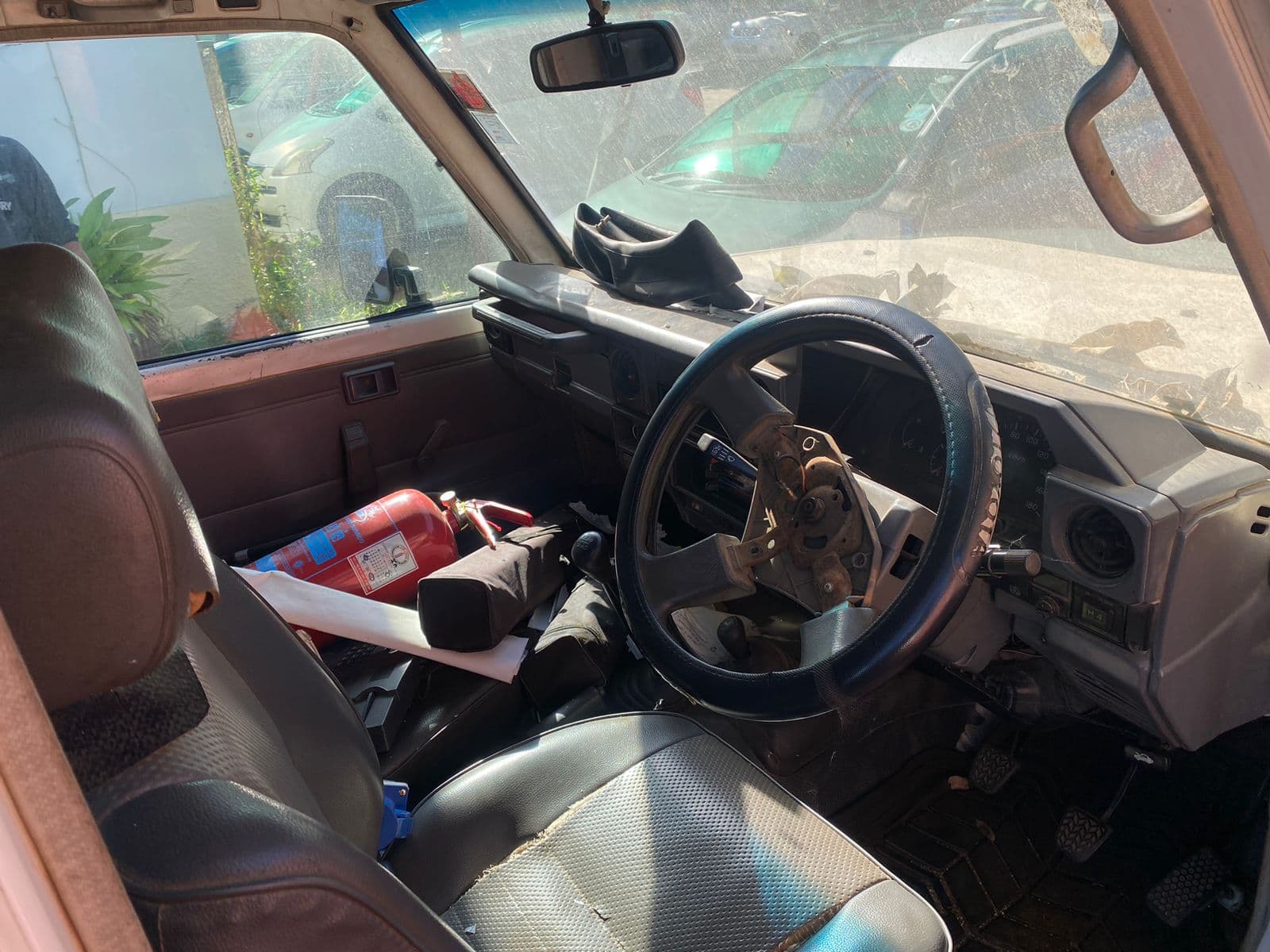 Toyota Land Cruiser 4x4 — imagem 8