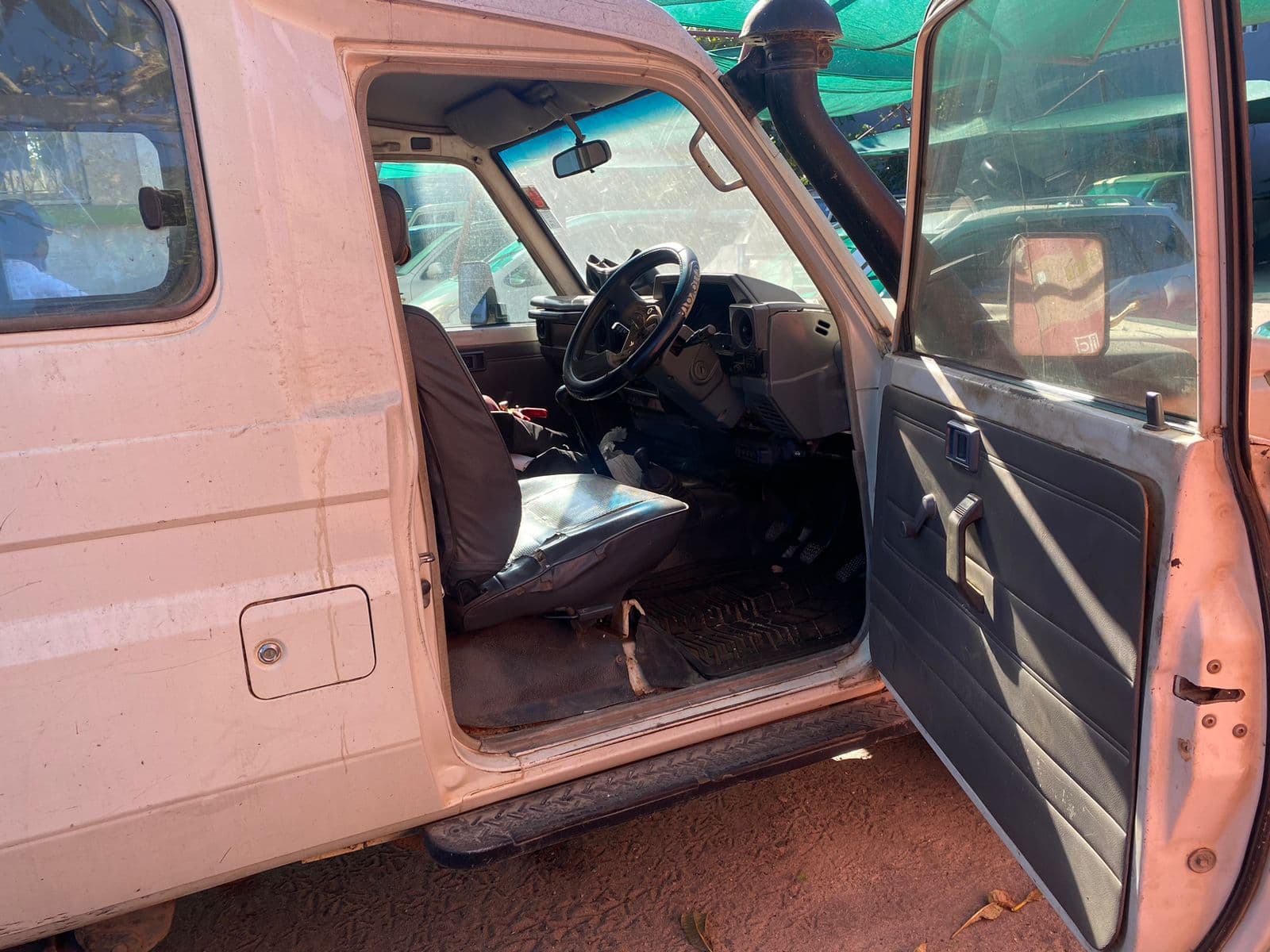 Toyota Land Cruiser 4x4 — imagem 10
