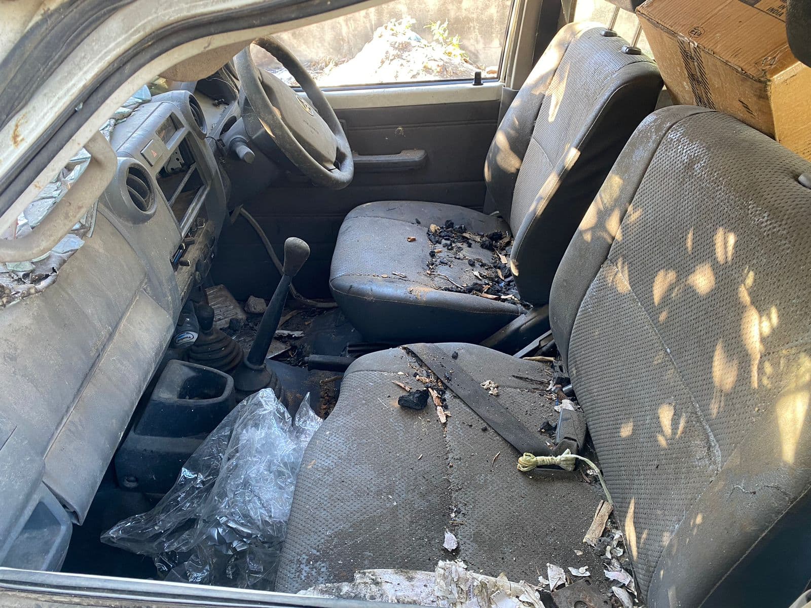 Toyota Land Cruiser 4x4 — imagen 8