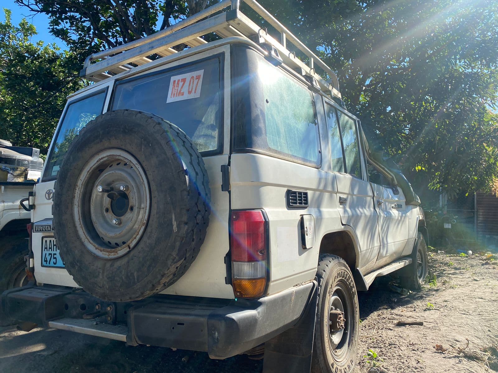 Toyota Land Cruiser 4x4 — imagen 4