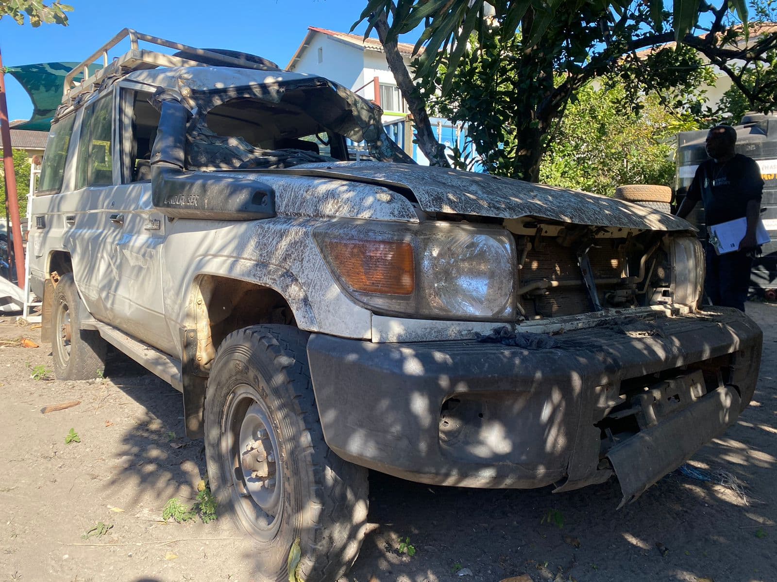 Toyota Land Cruiser 4x4 — imagen 2