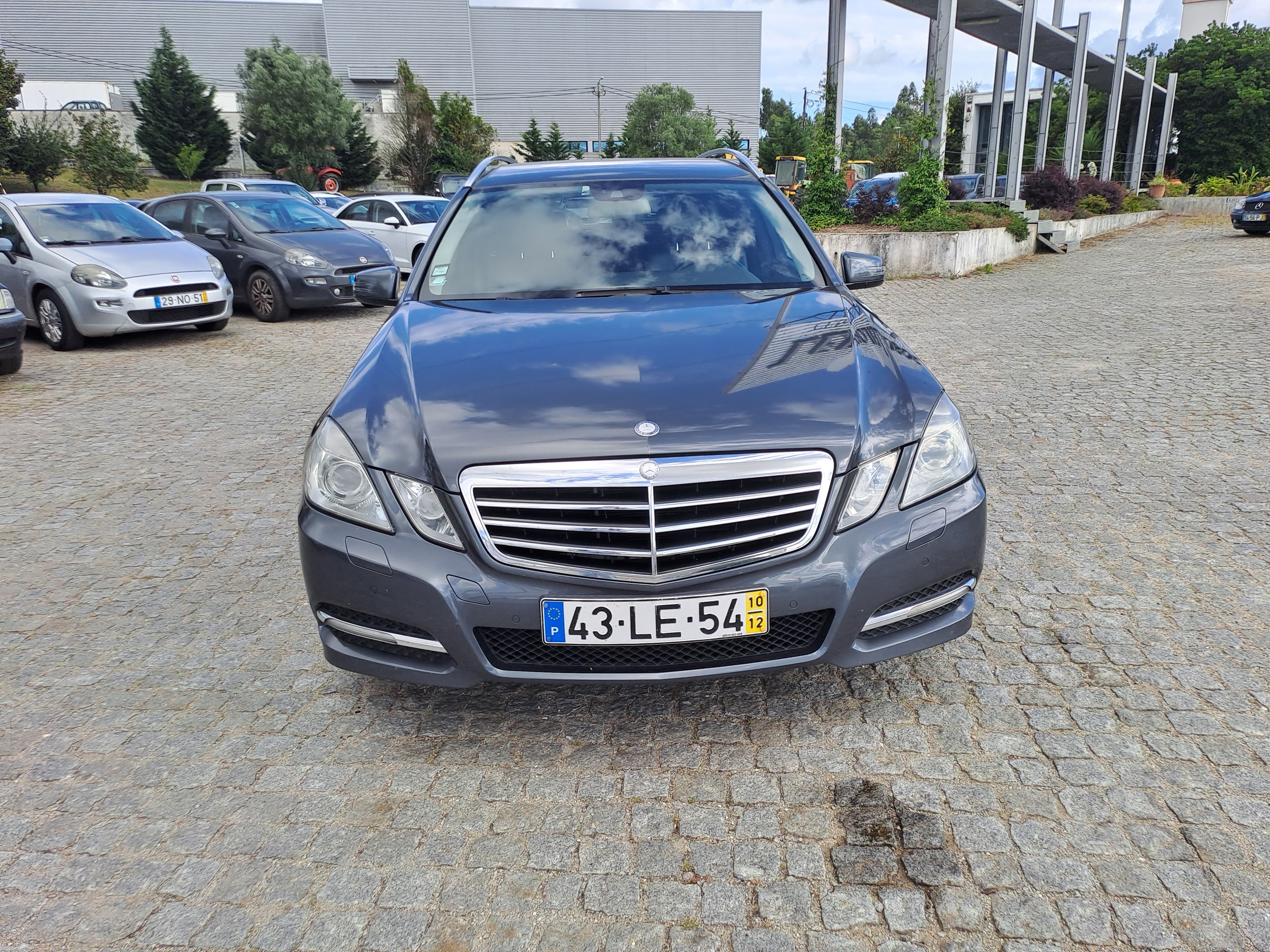 Mercedes-Benz E250 CDI · Ano 2010 — imagem 2