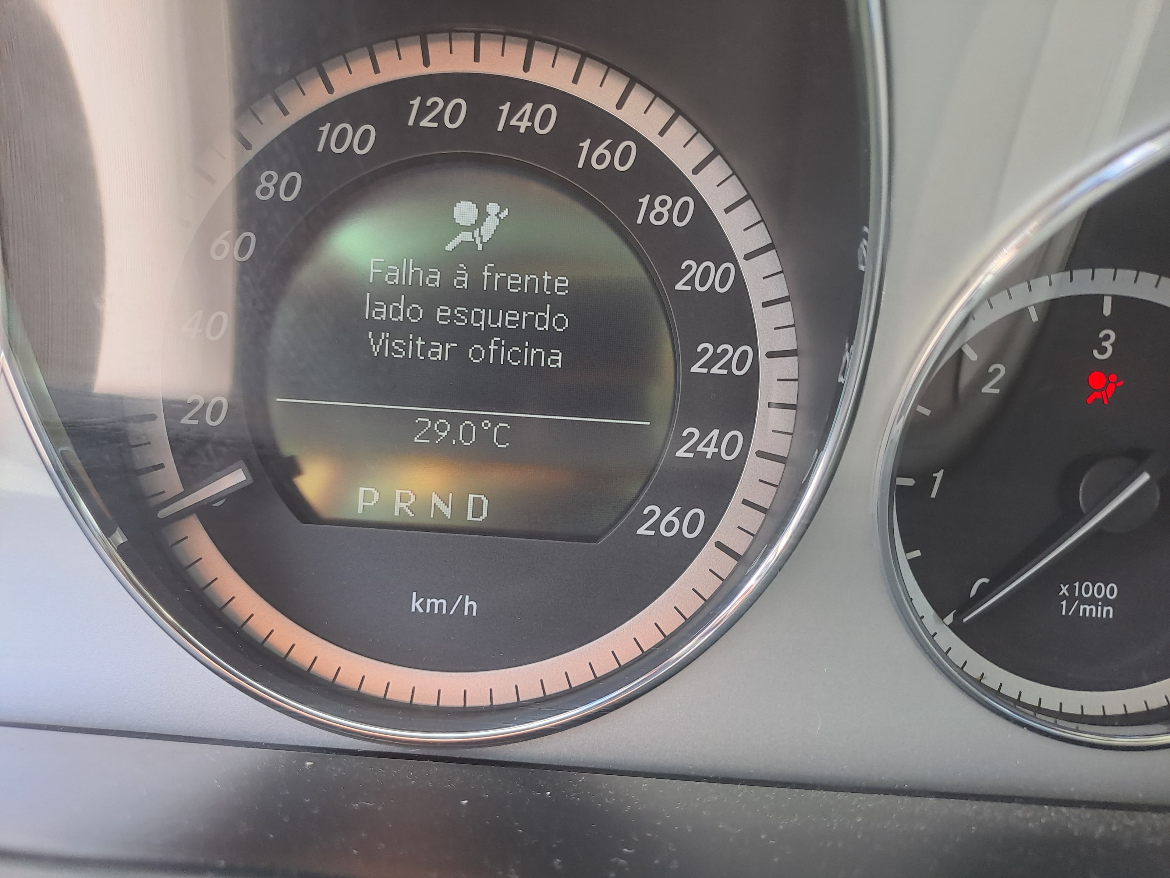 Mercedes-Benz E250 CDI · Ano 2010 — imagem 24