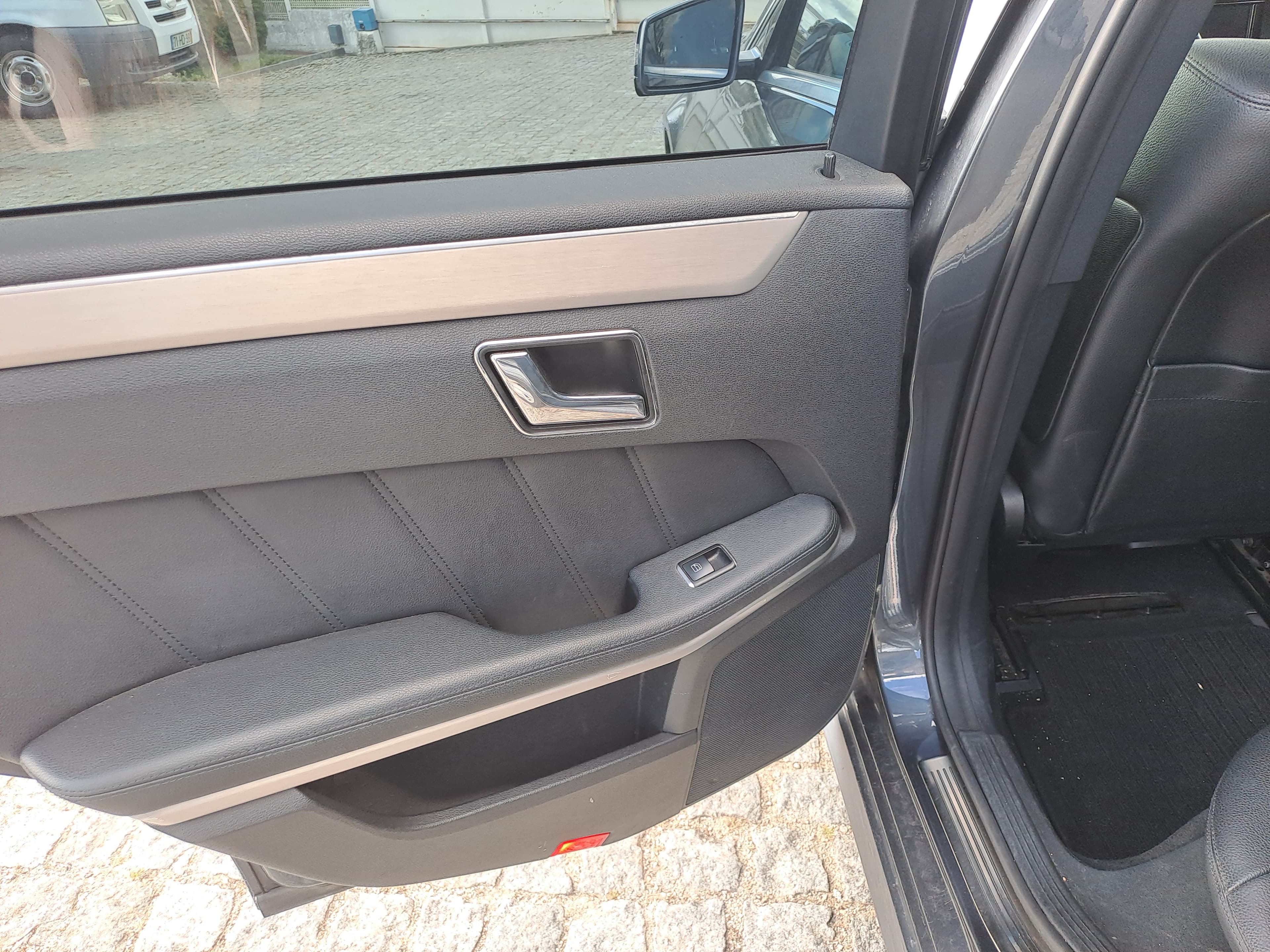 Mercedes-Benz E250 CDI · Ano 2010 — imagem 21