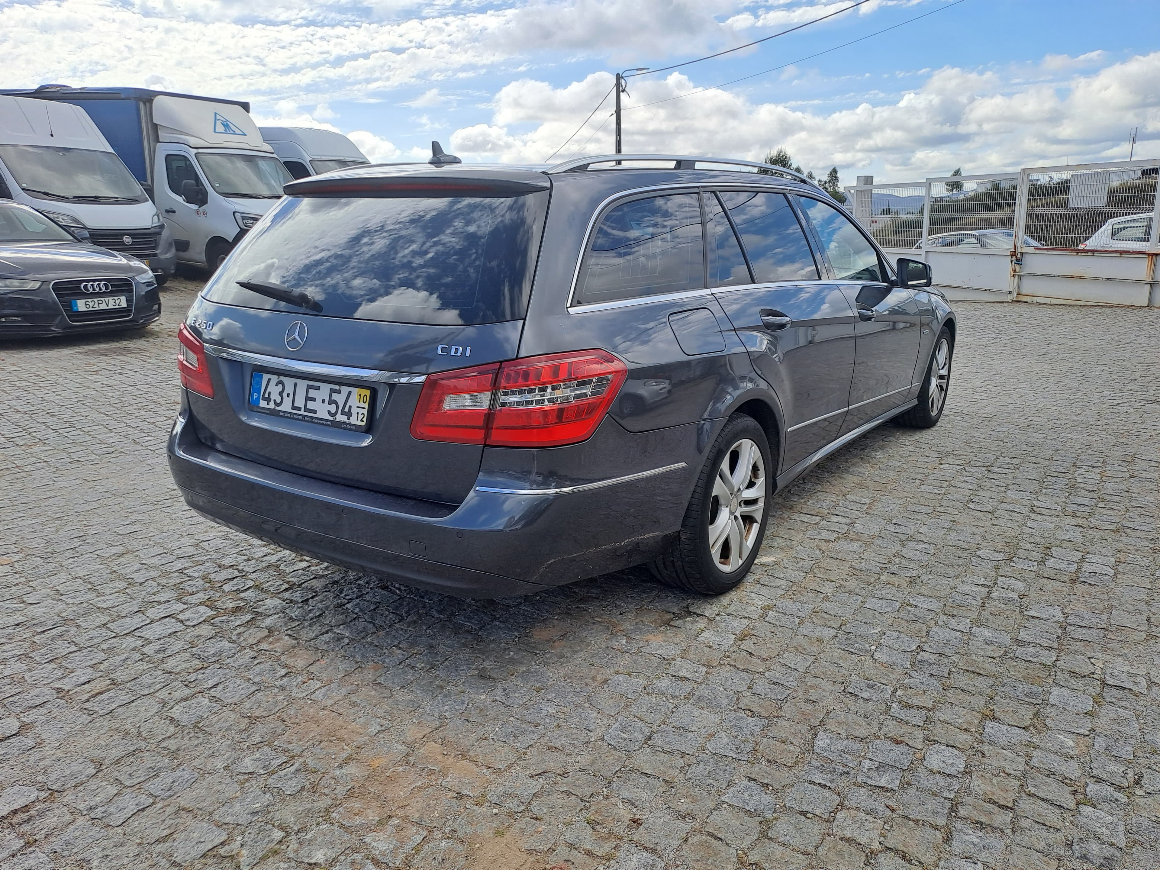 Mercedes-Benz E250 CDI · Ano 2010 — imagem 6