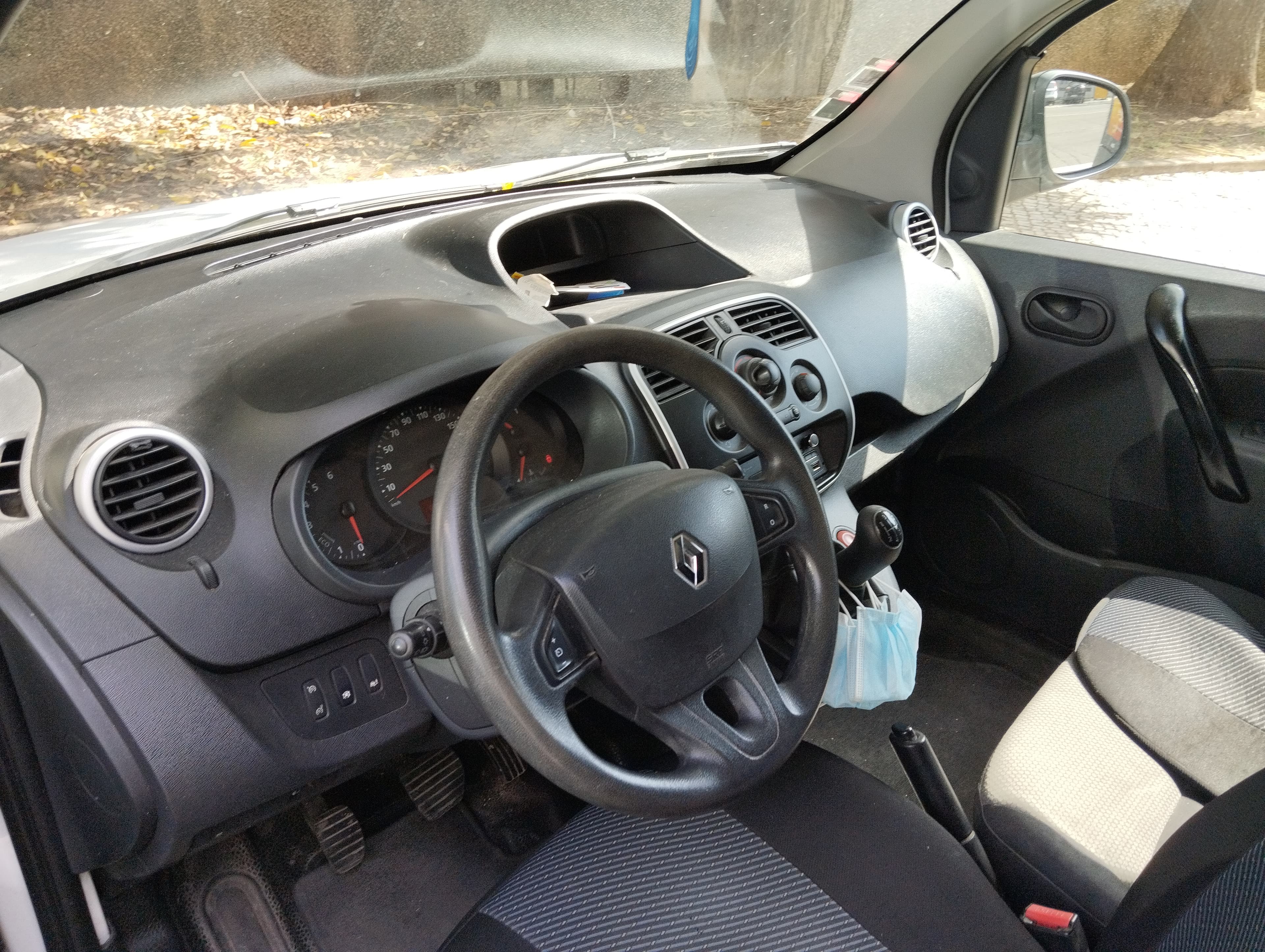 Renault Kangoo · Ano 2019 — imagem 11