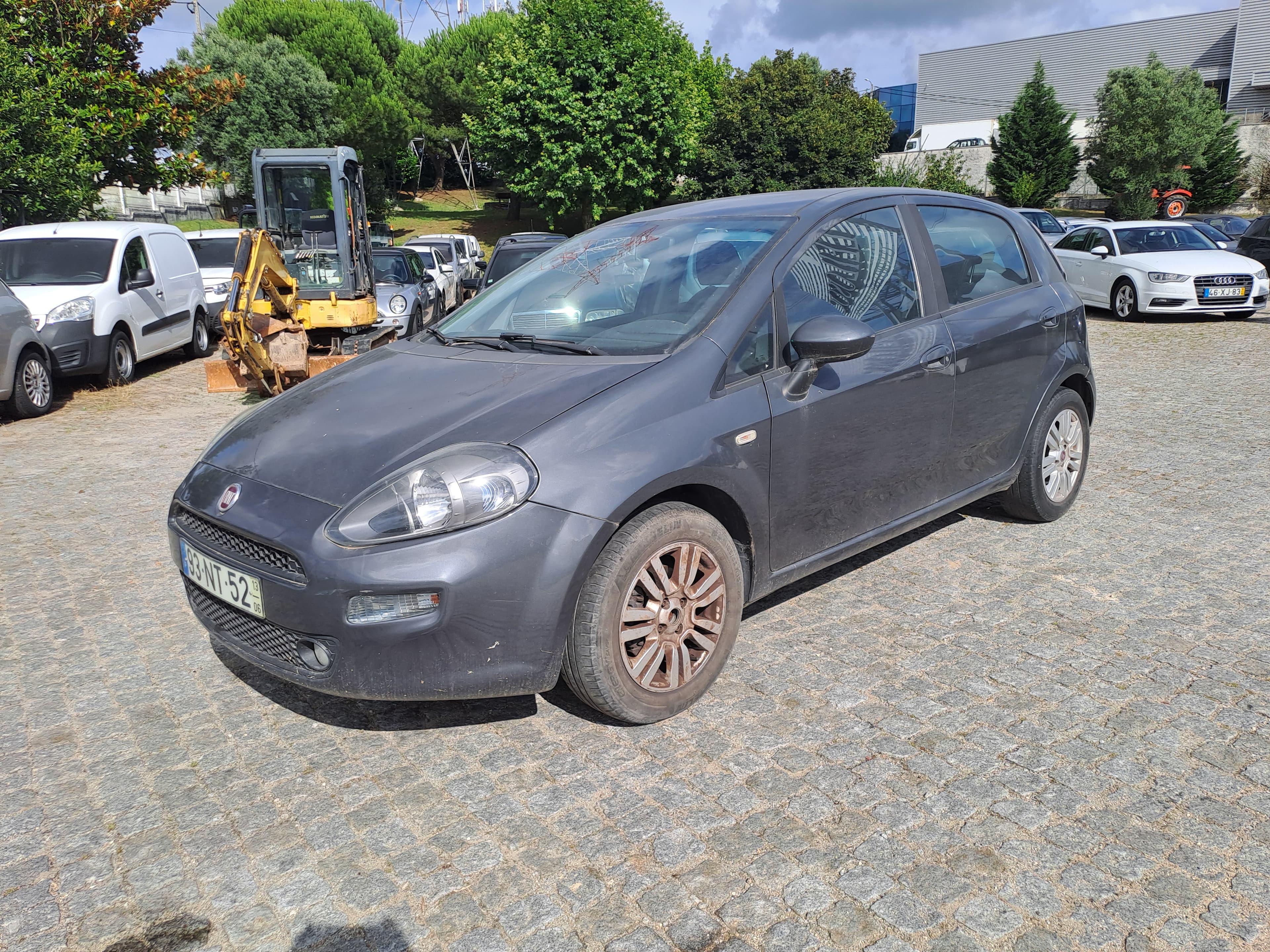 Fiat Punto · Ano 2013 — imagen 3