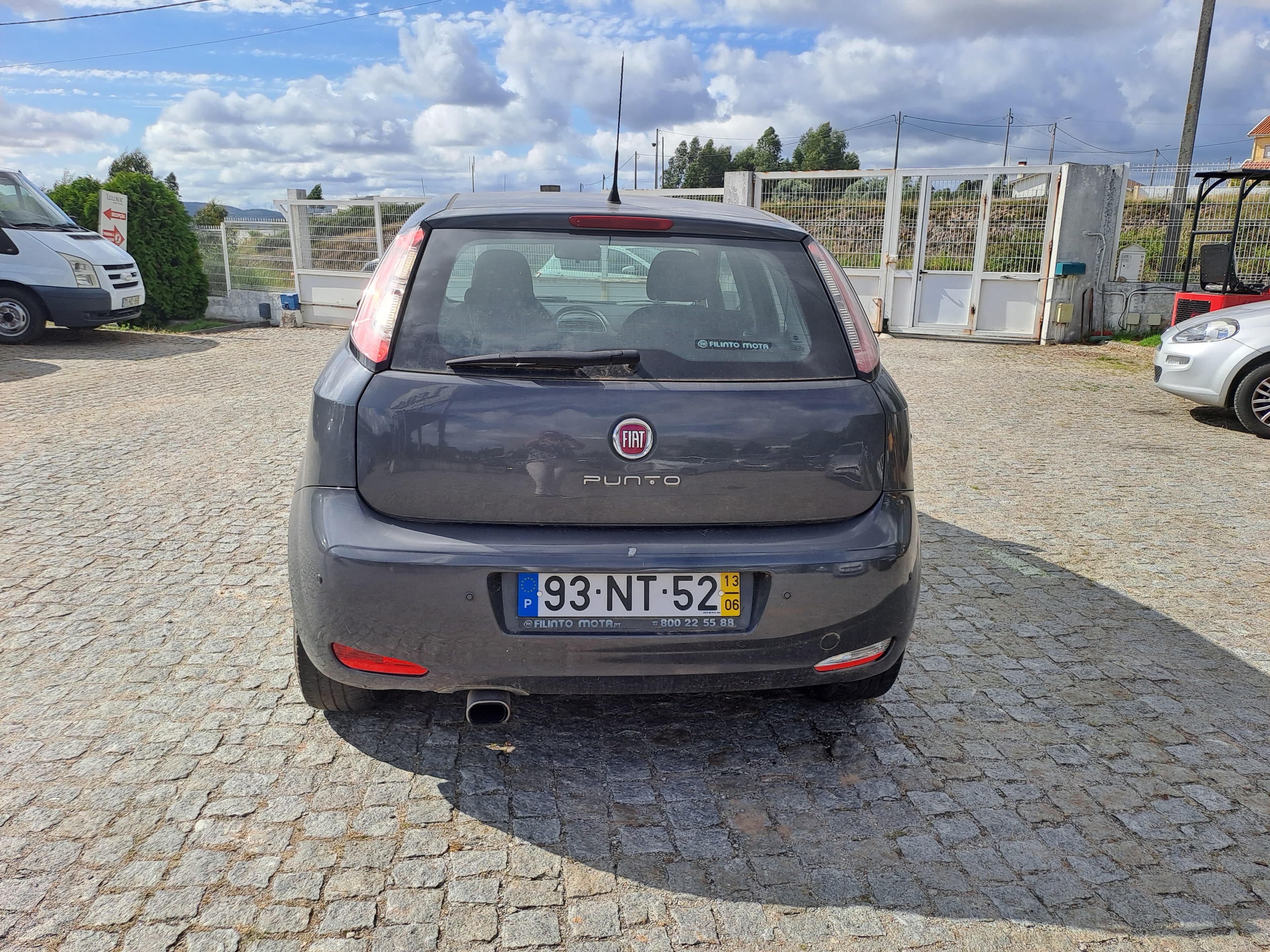 Fiat Punto · Ano 2013 — imagen 5