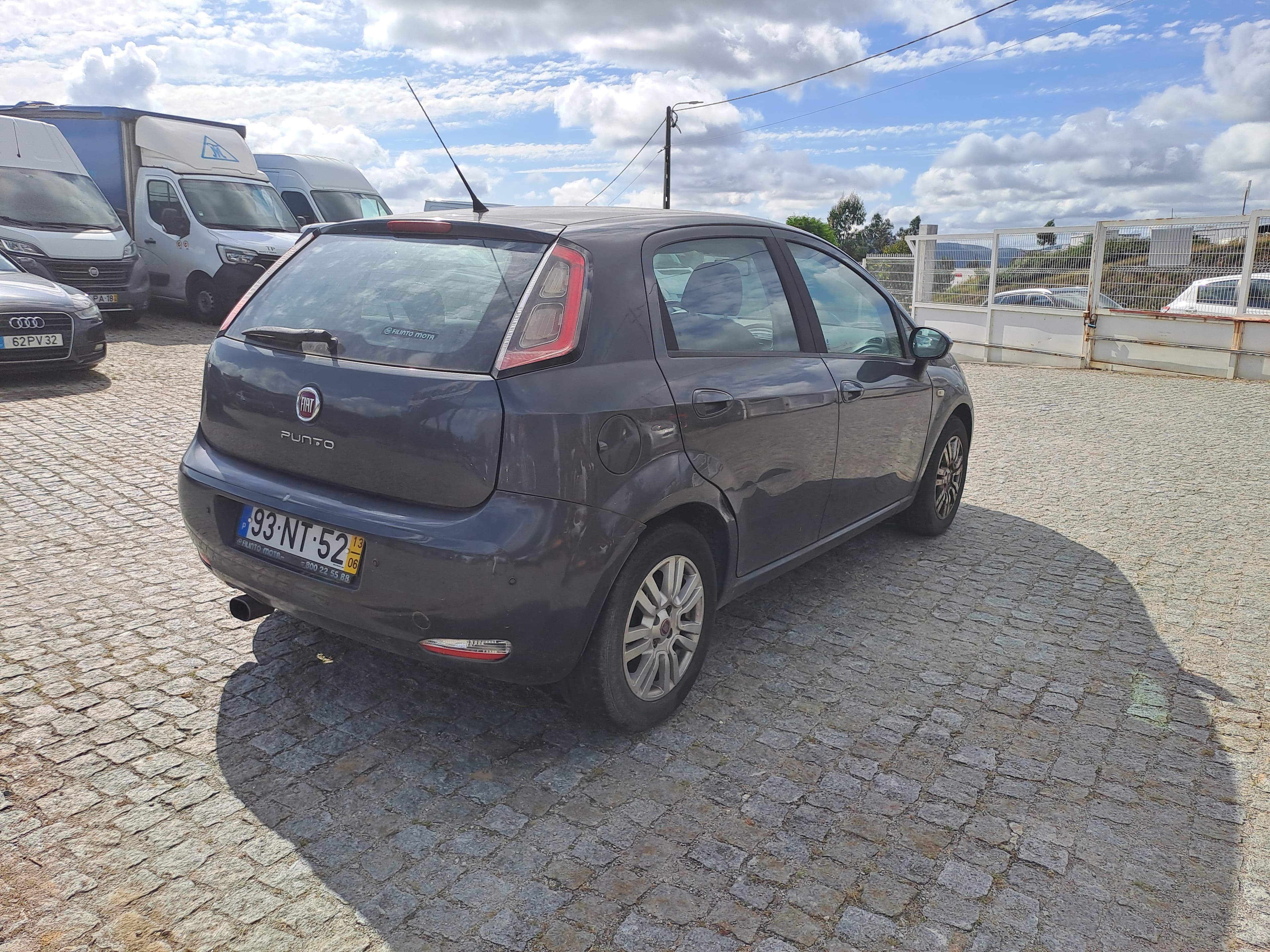 Fiat Punto · Ano 2013 — imagen 4