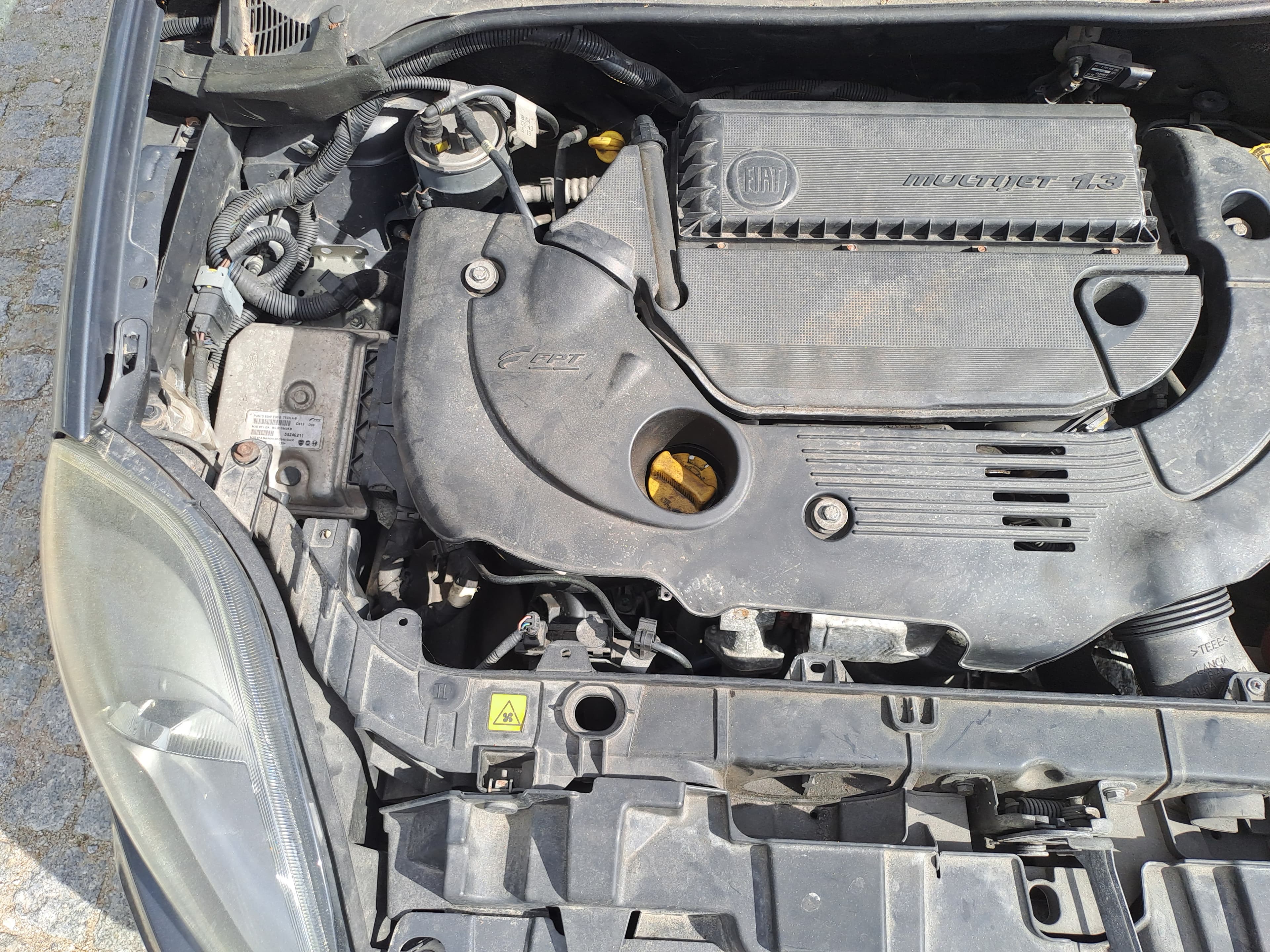Fiat Punto · Ano 2013 — imagen 9
