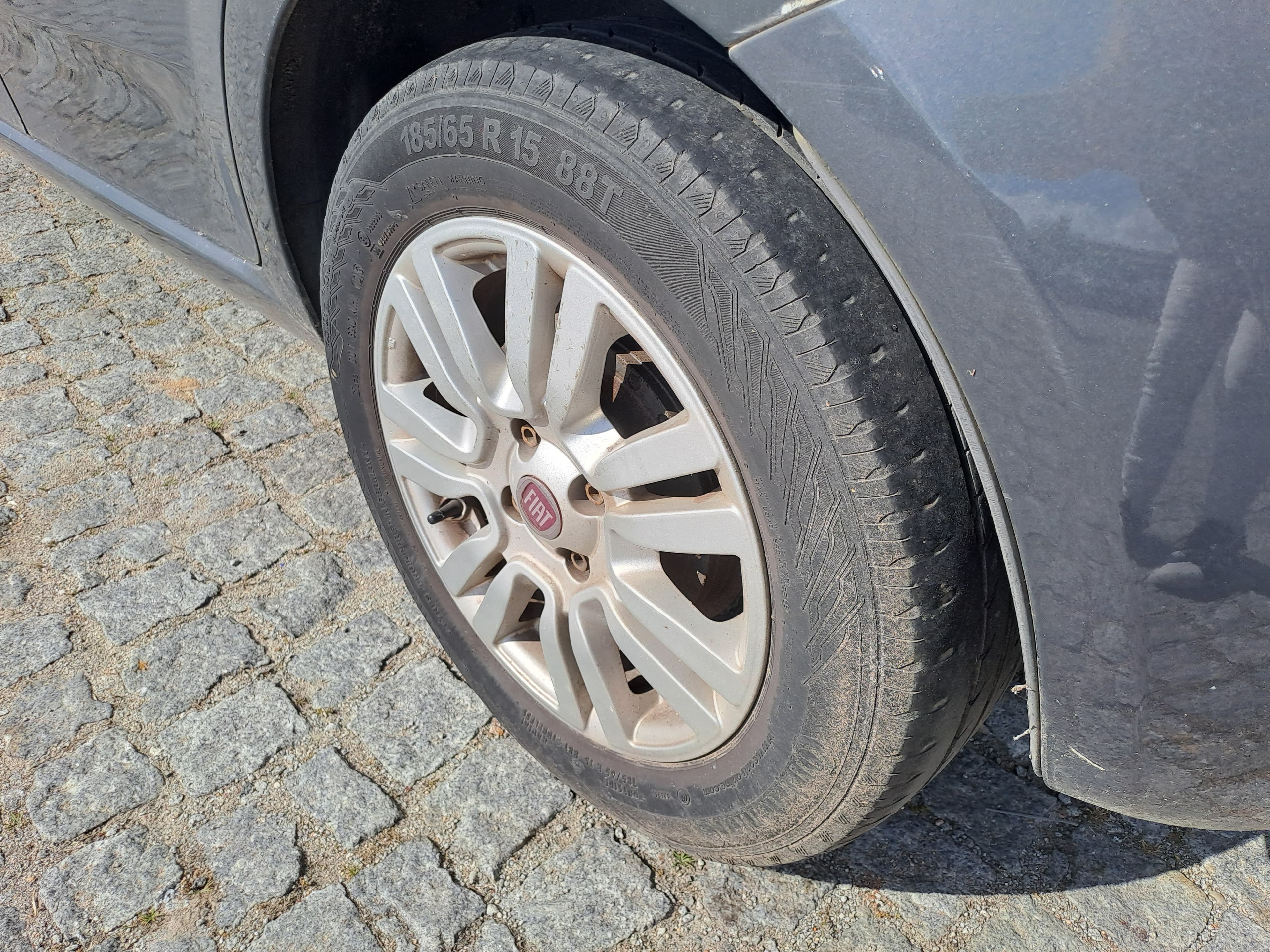 Fiat Punto · Ano 2013 — imagen 12