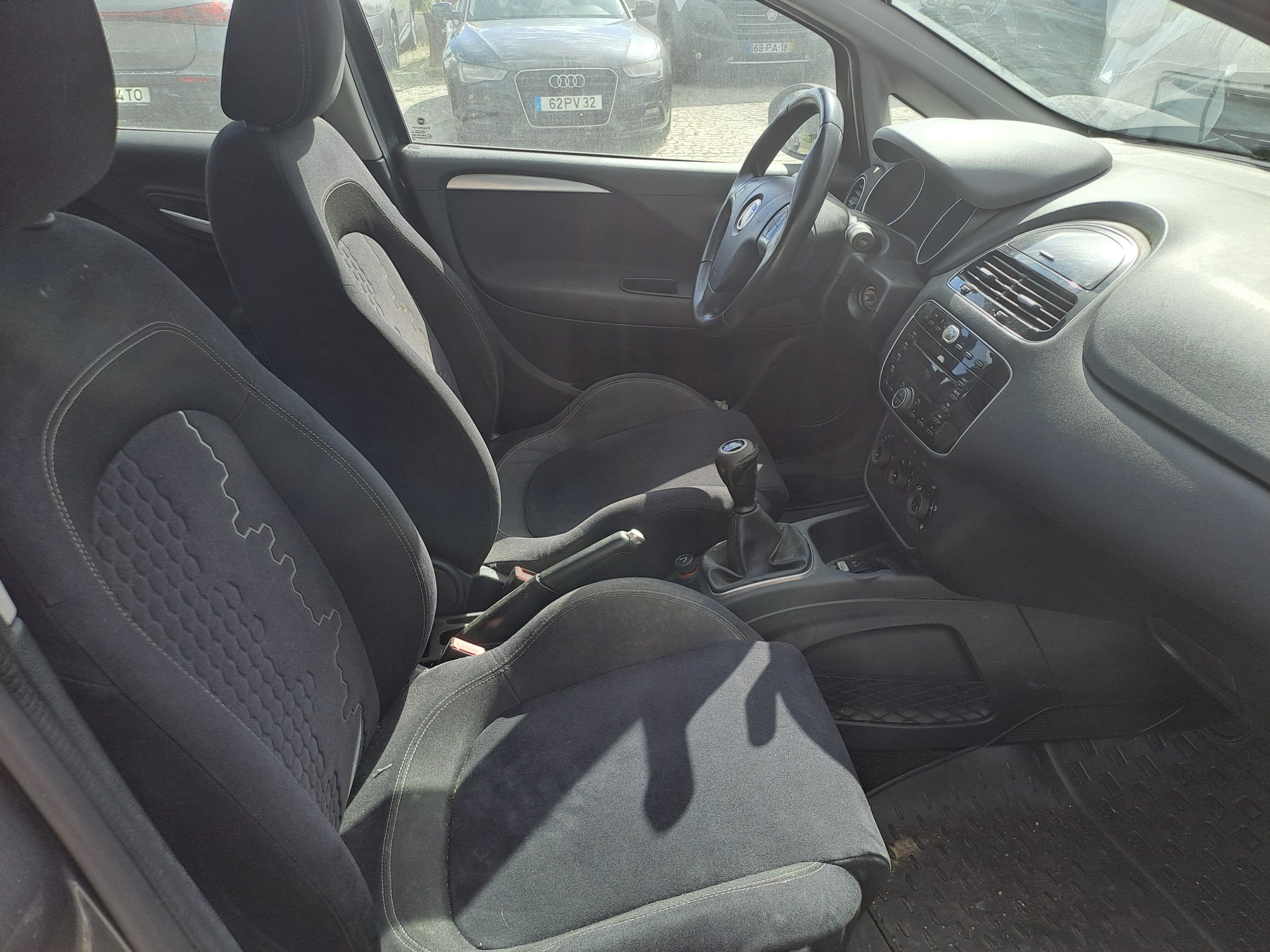 Fiat Punto · Ano 2013 — imagen 20