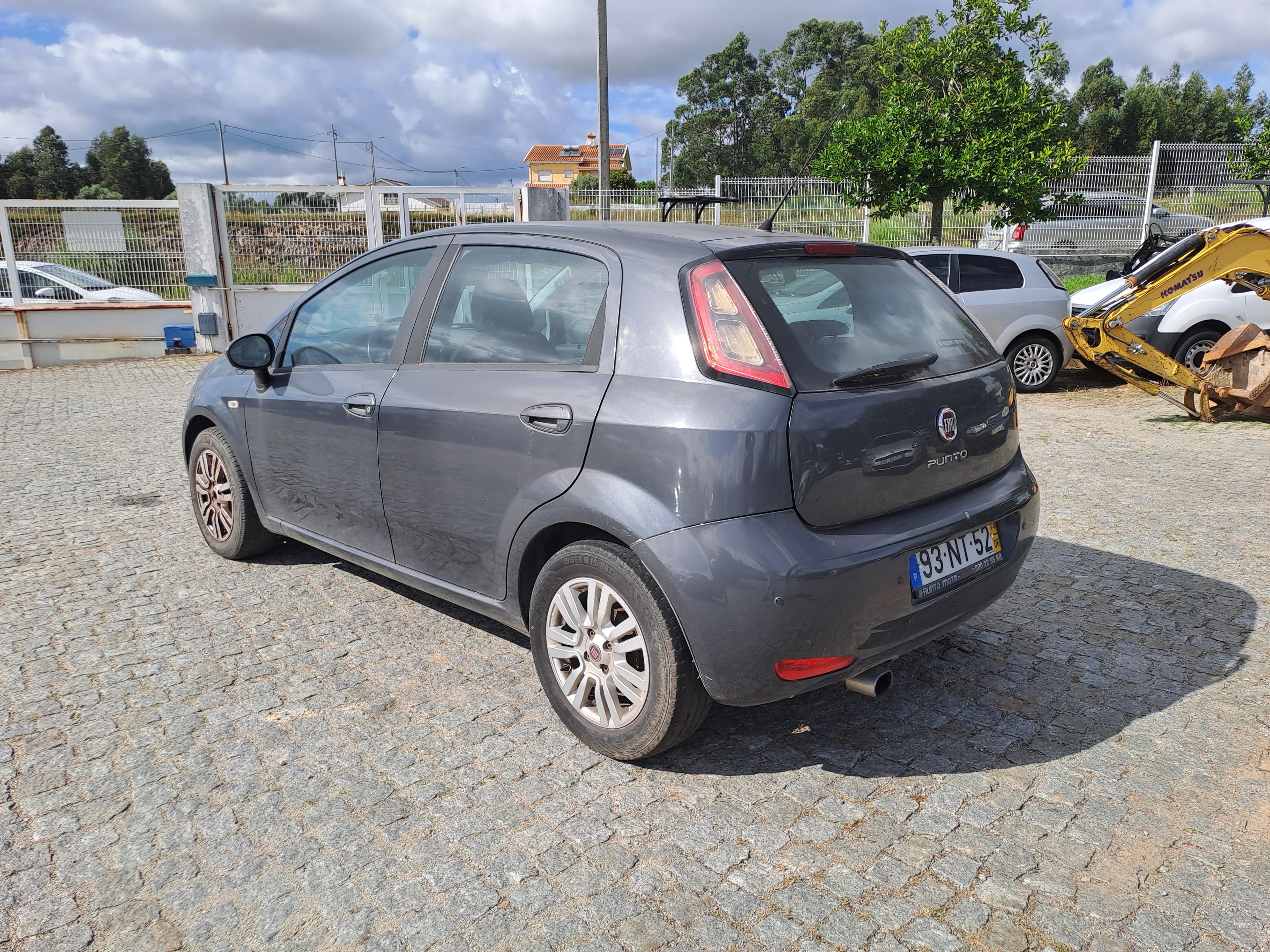 Fiat Punto · Ano 2013 — imagen 6