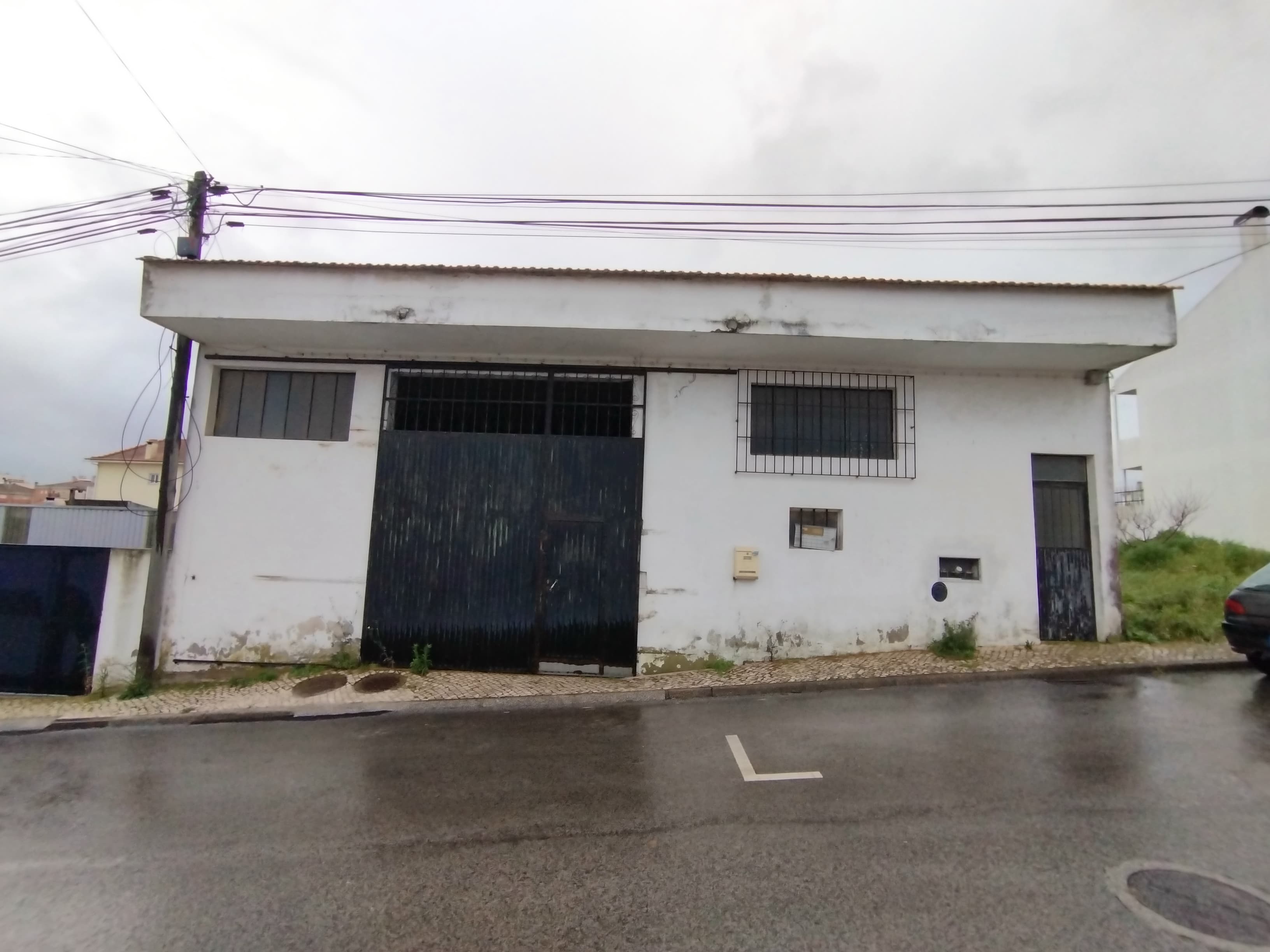 Armazém · Loures — imagem 2