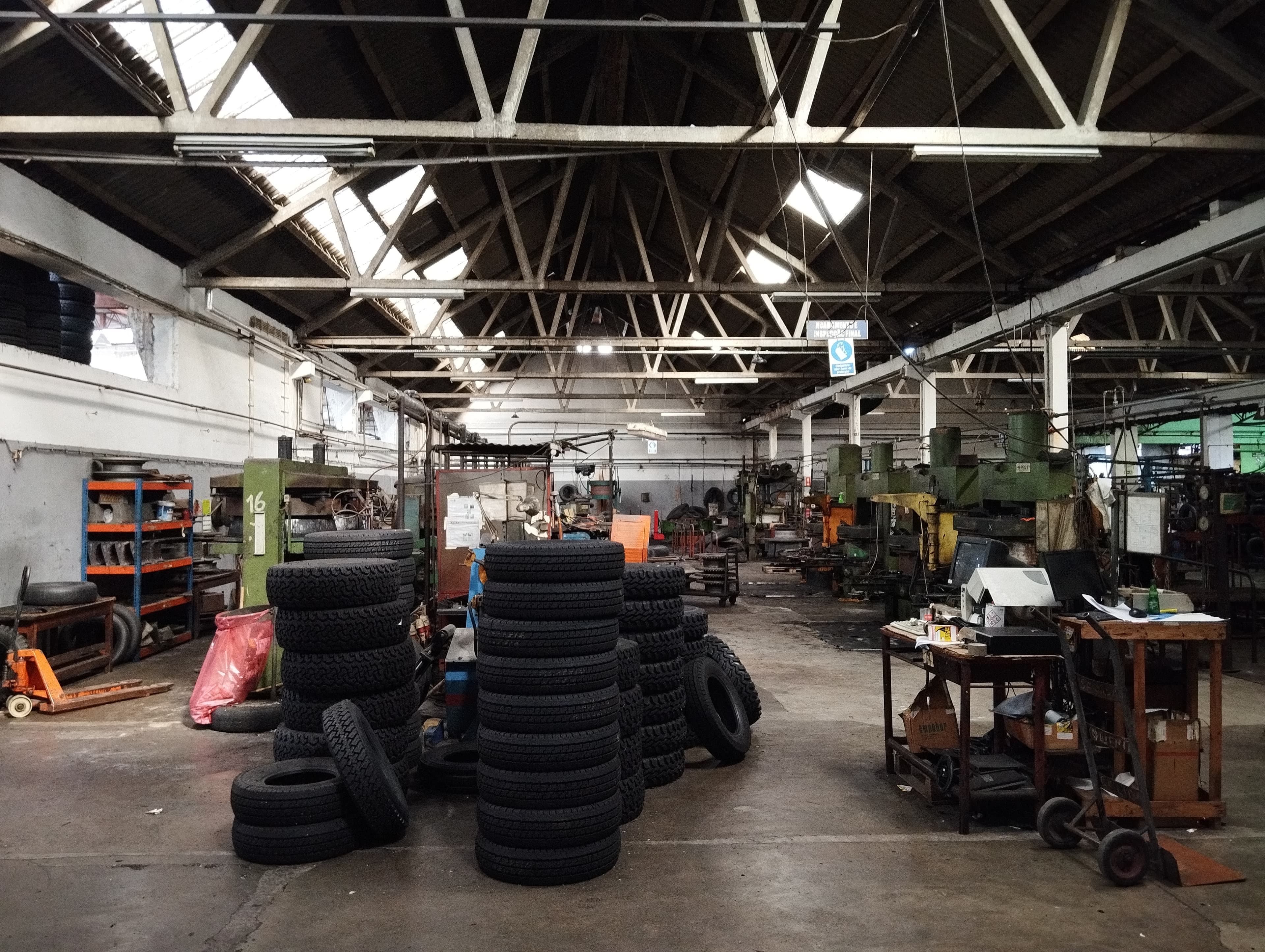 Armazém Industrial · Alvaiázere, Leiria — imagem 8