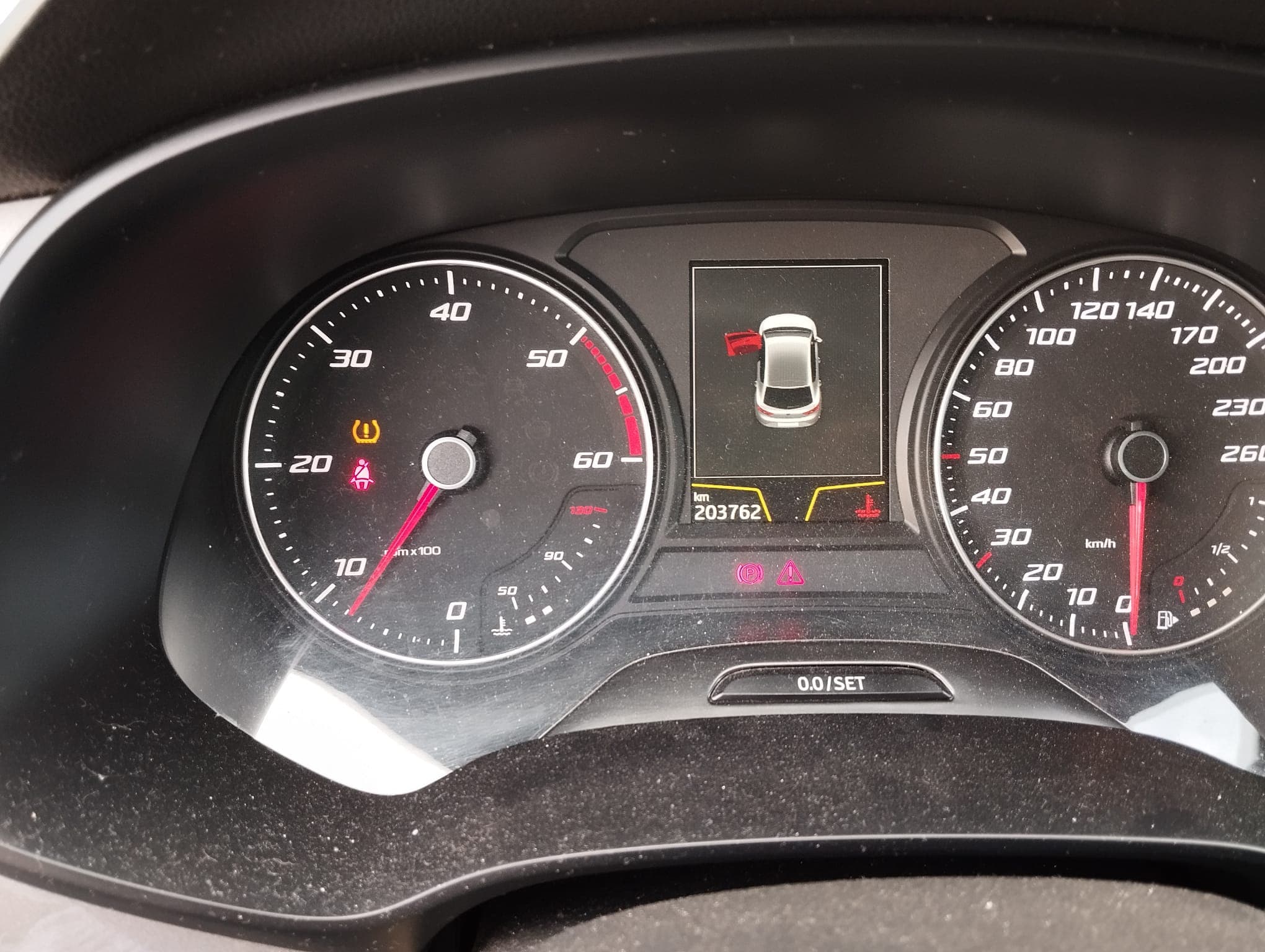 Seat Leon TDI · Ano 2015 — image 19