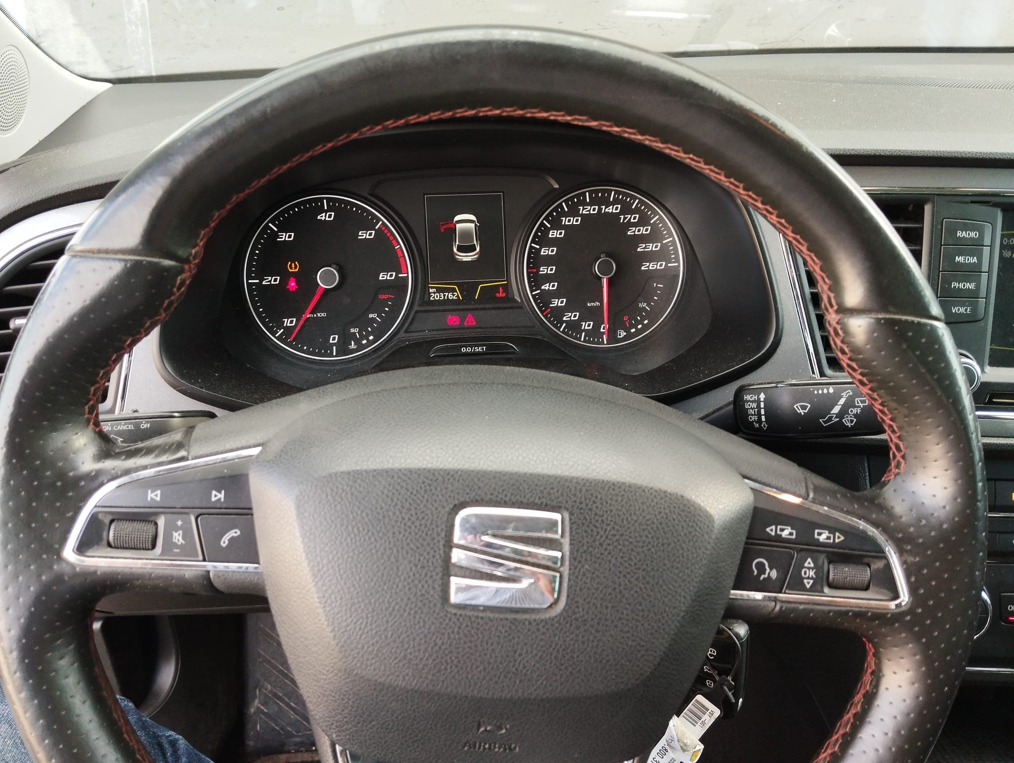 Seat Leon TDI · Ano 2015 — image 15