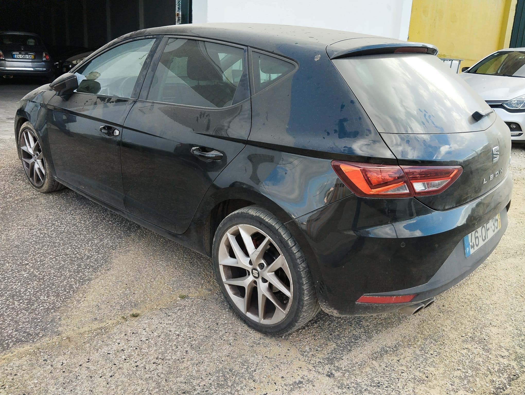 Seat Leon TDI · Ano 2015 — image 8