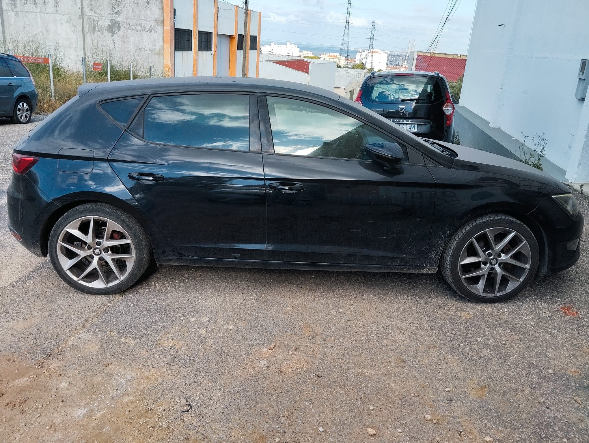 Seat Leon TDI · Ano 2015 — image 7