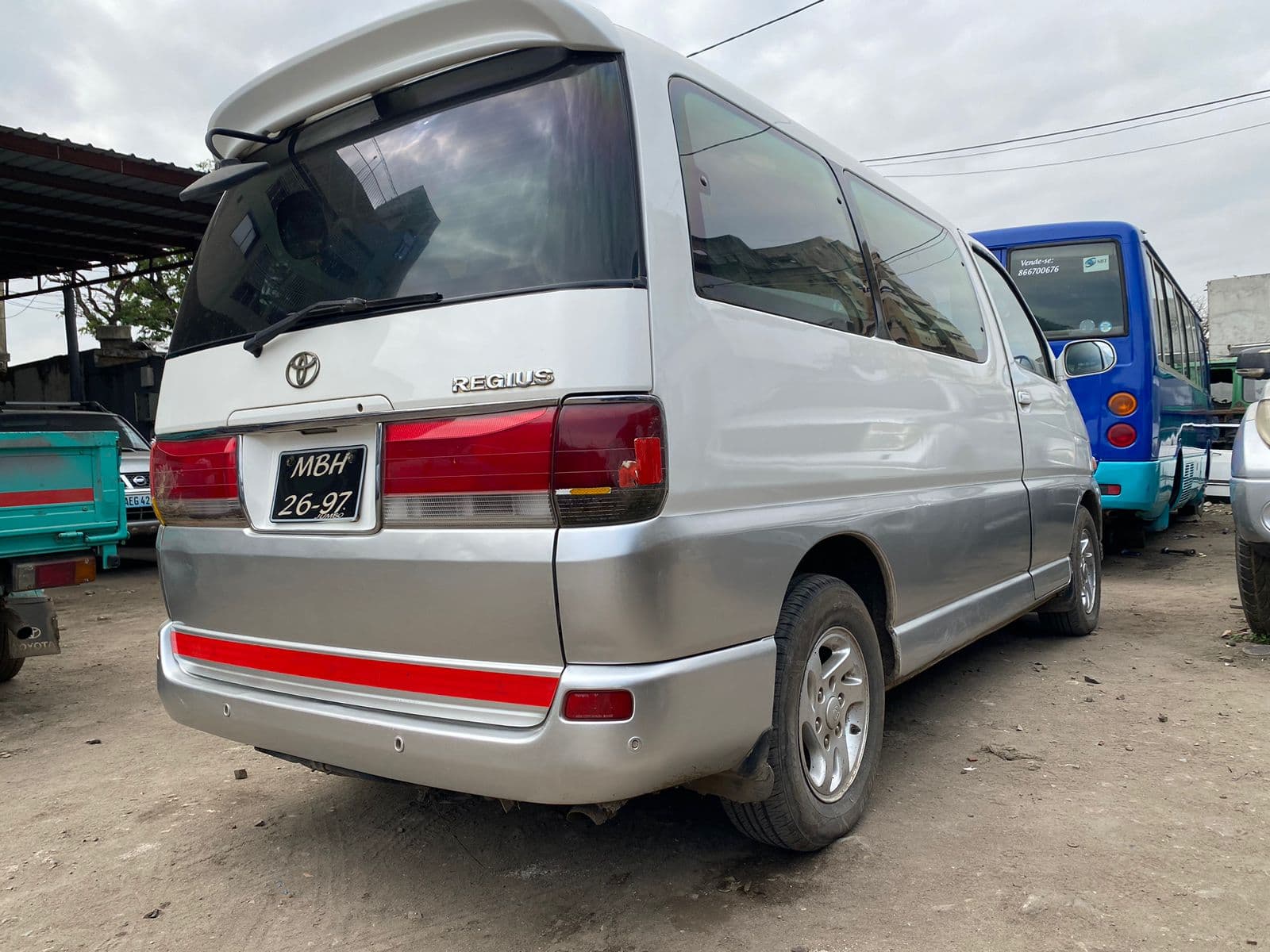Toyota Hiace Regius — imagem 11