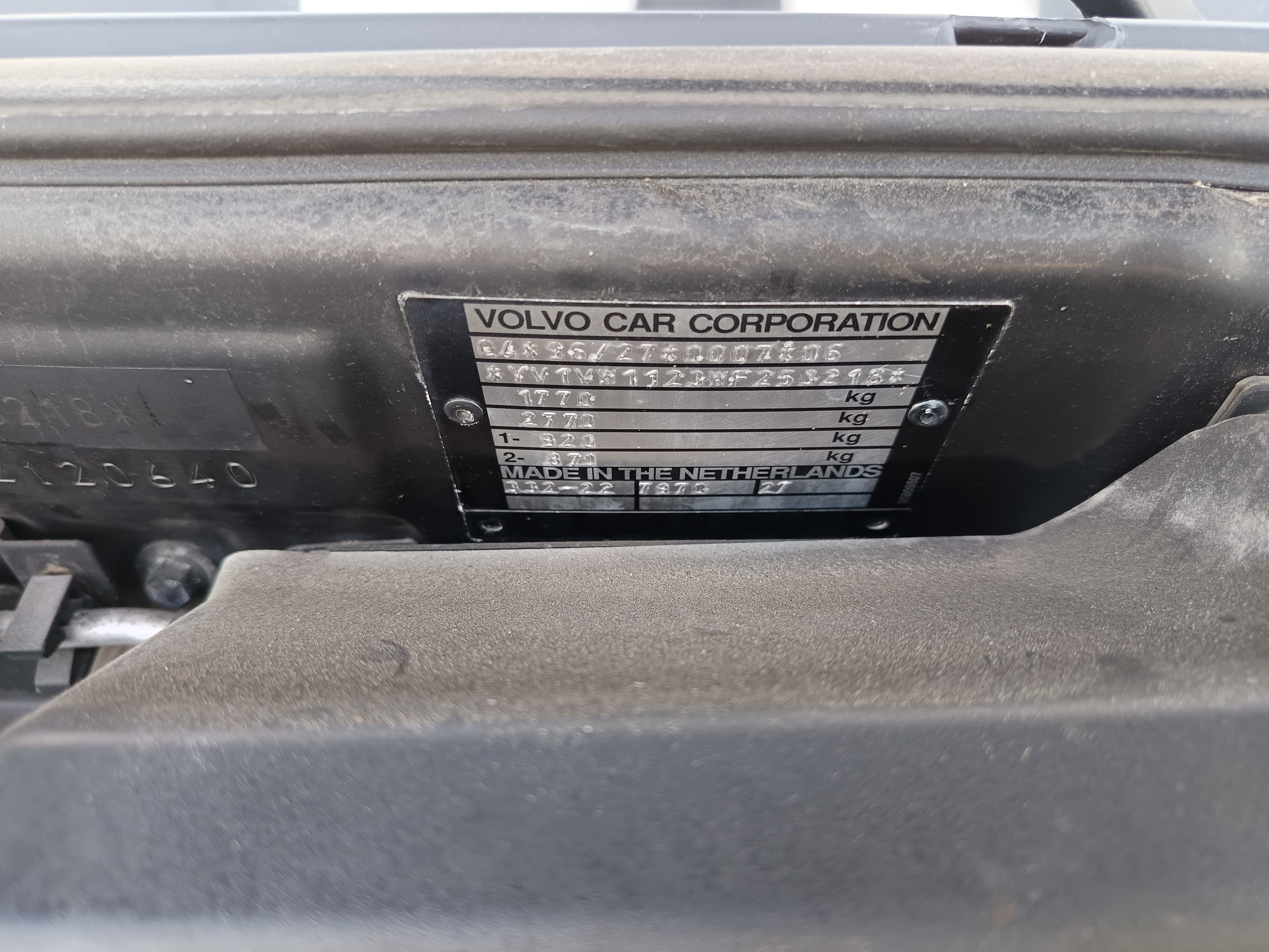 Volvo V40 · Ano 1998 — image 20
