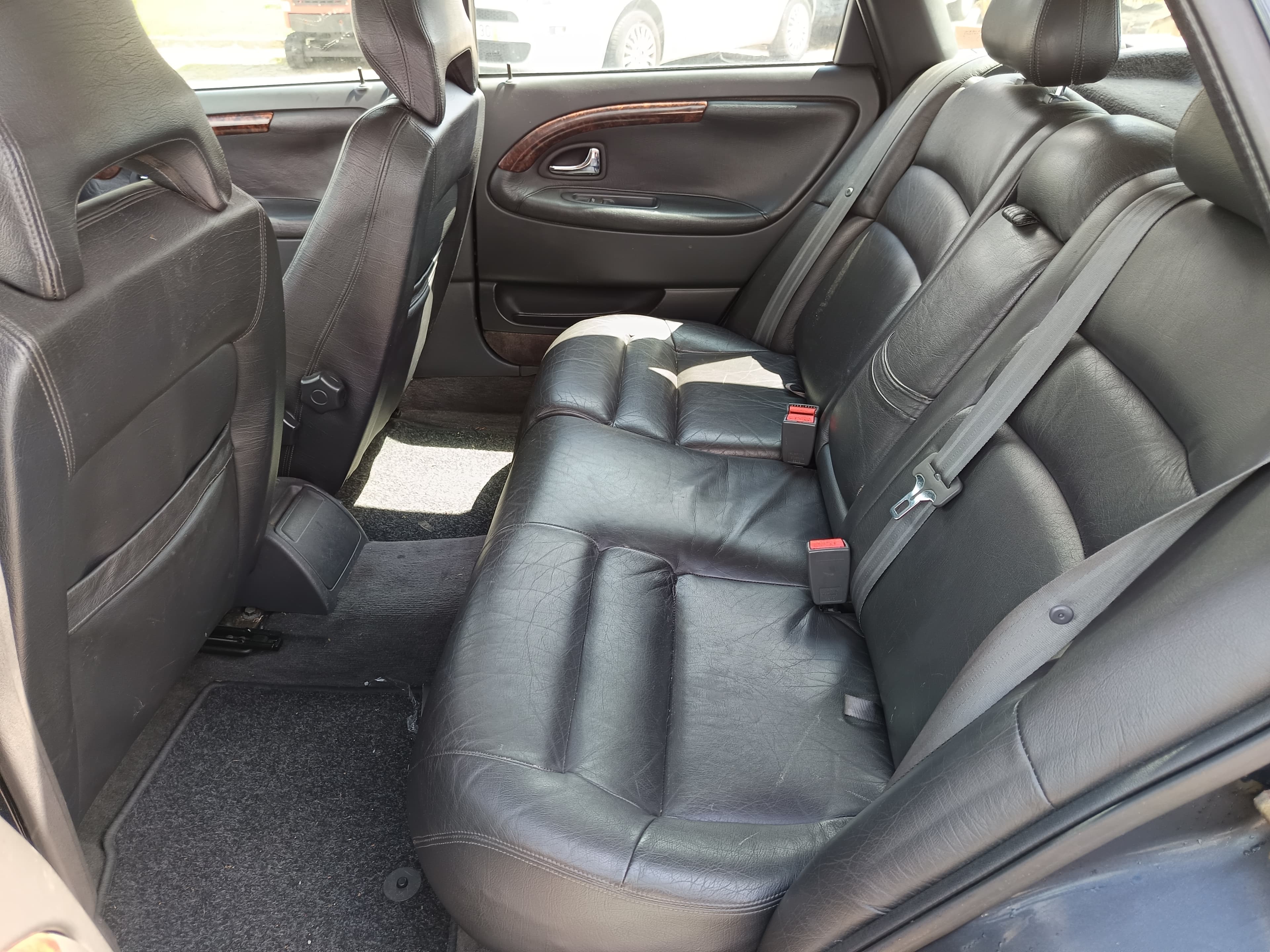 Volvo V40 · Ano 1998 — image 27