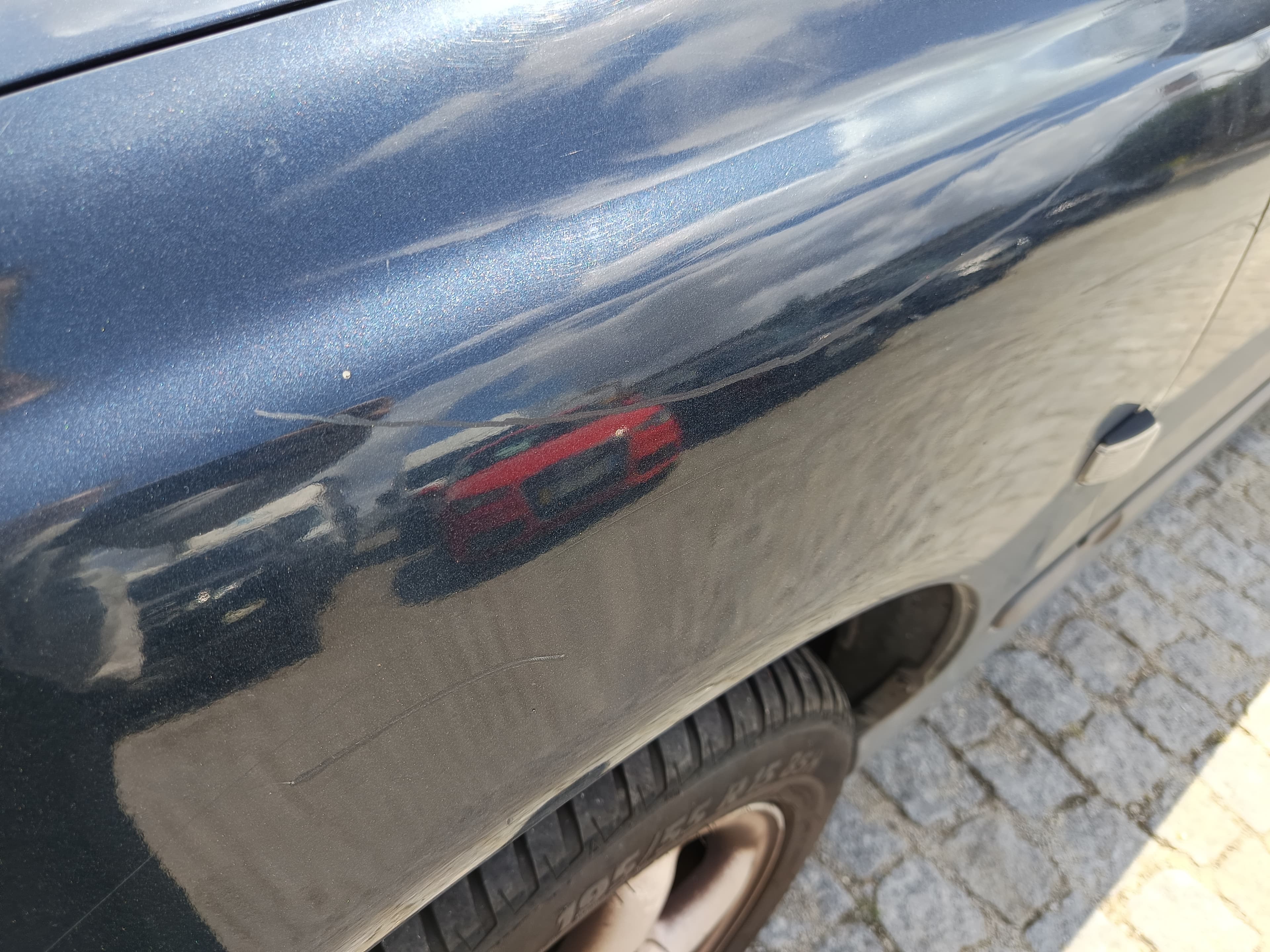 Volvo V40 · Ano 1998 — image 13