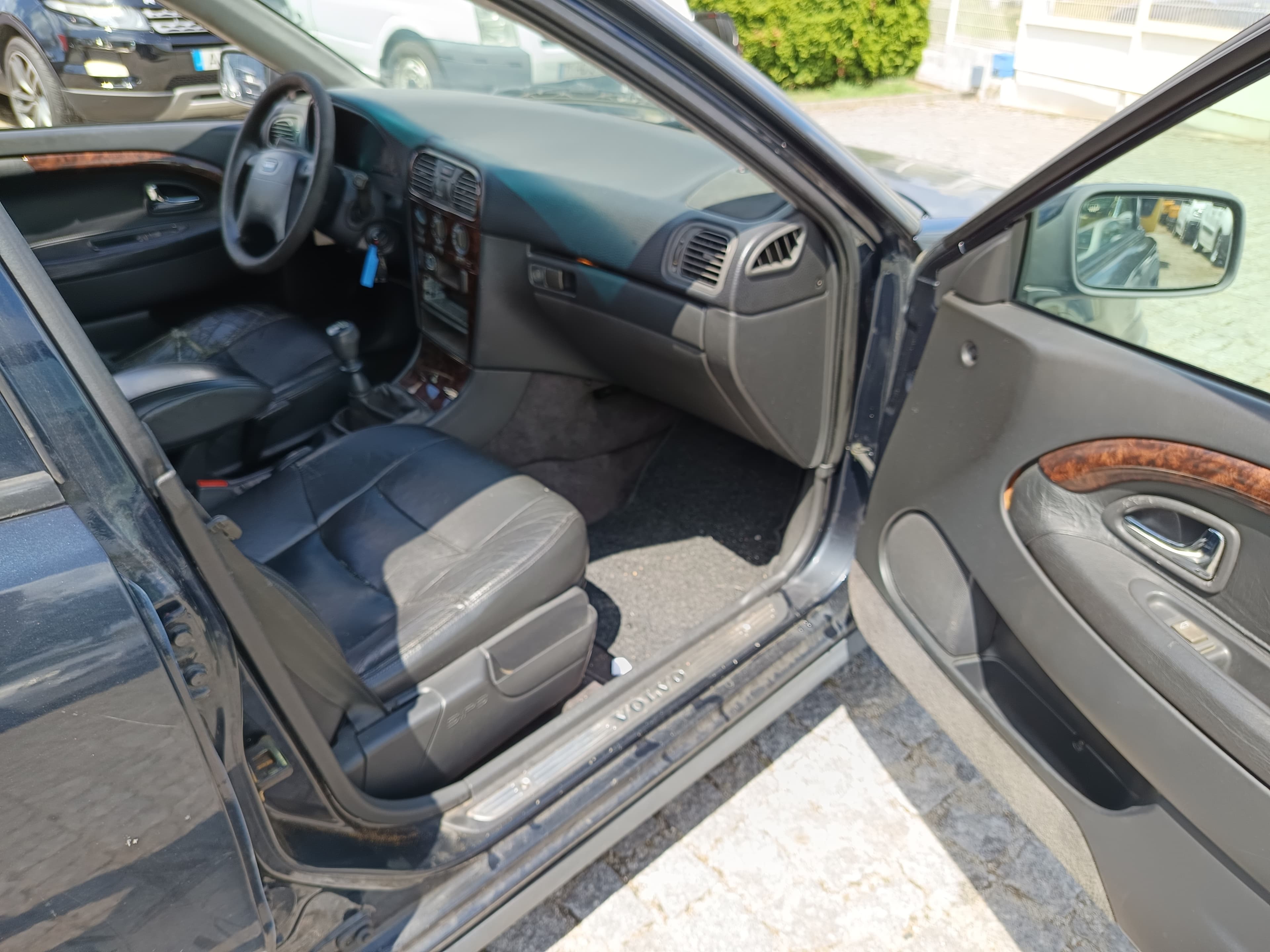 Volvo V40 · Ano 1998 — image 31