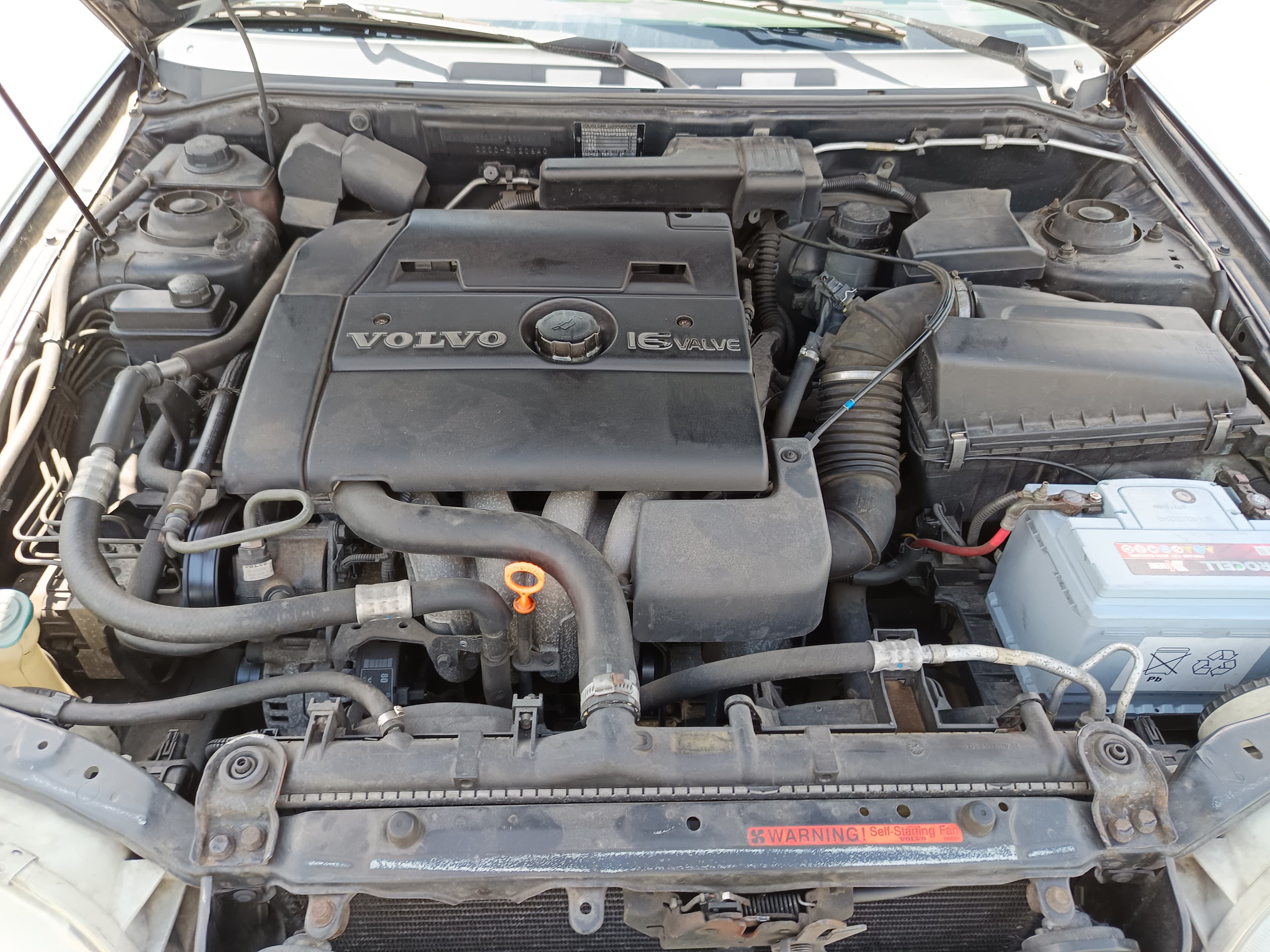 Volvo V40 · Ano 1998 — image 17