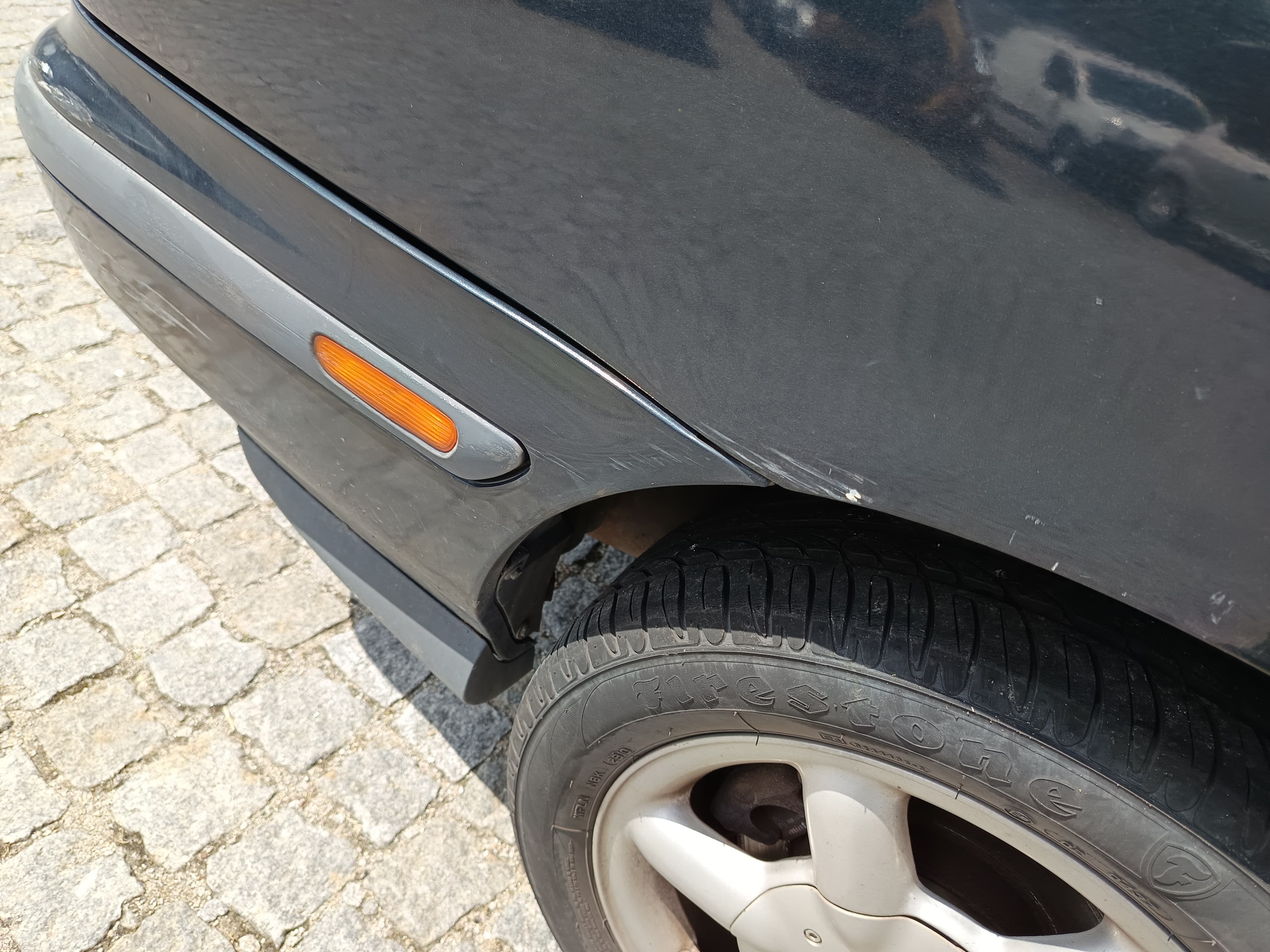 Volvo V40 · Ano 1998 — image 8