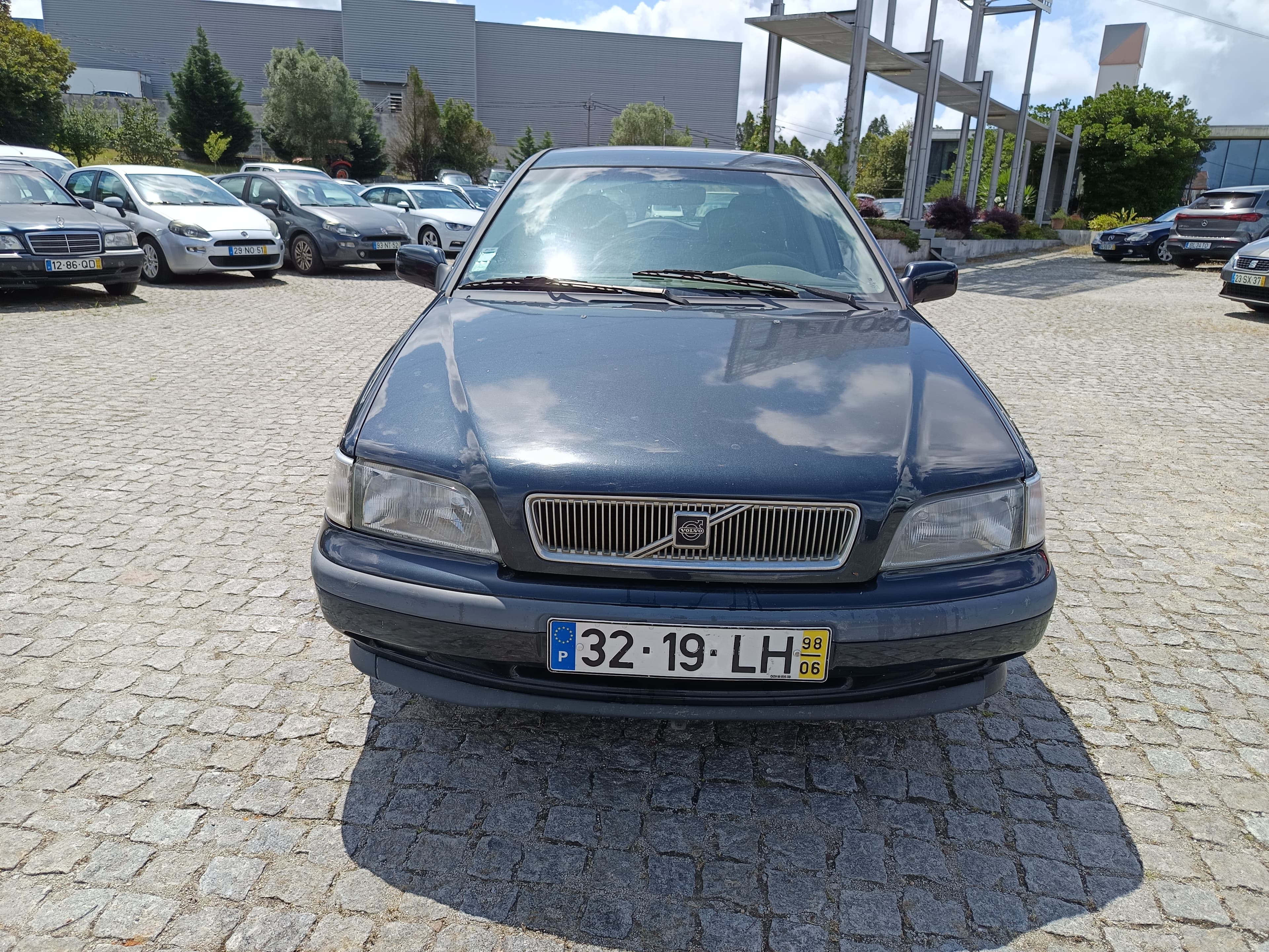 Volvo V40 · Ano 1998 — image 3