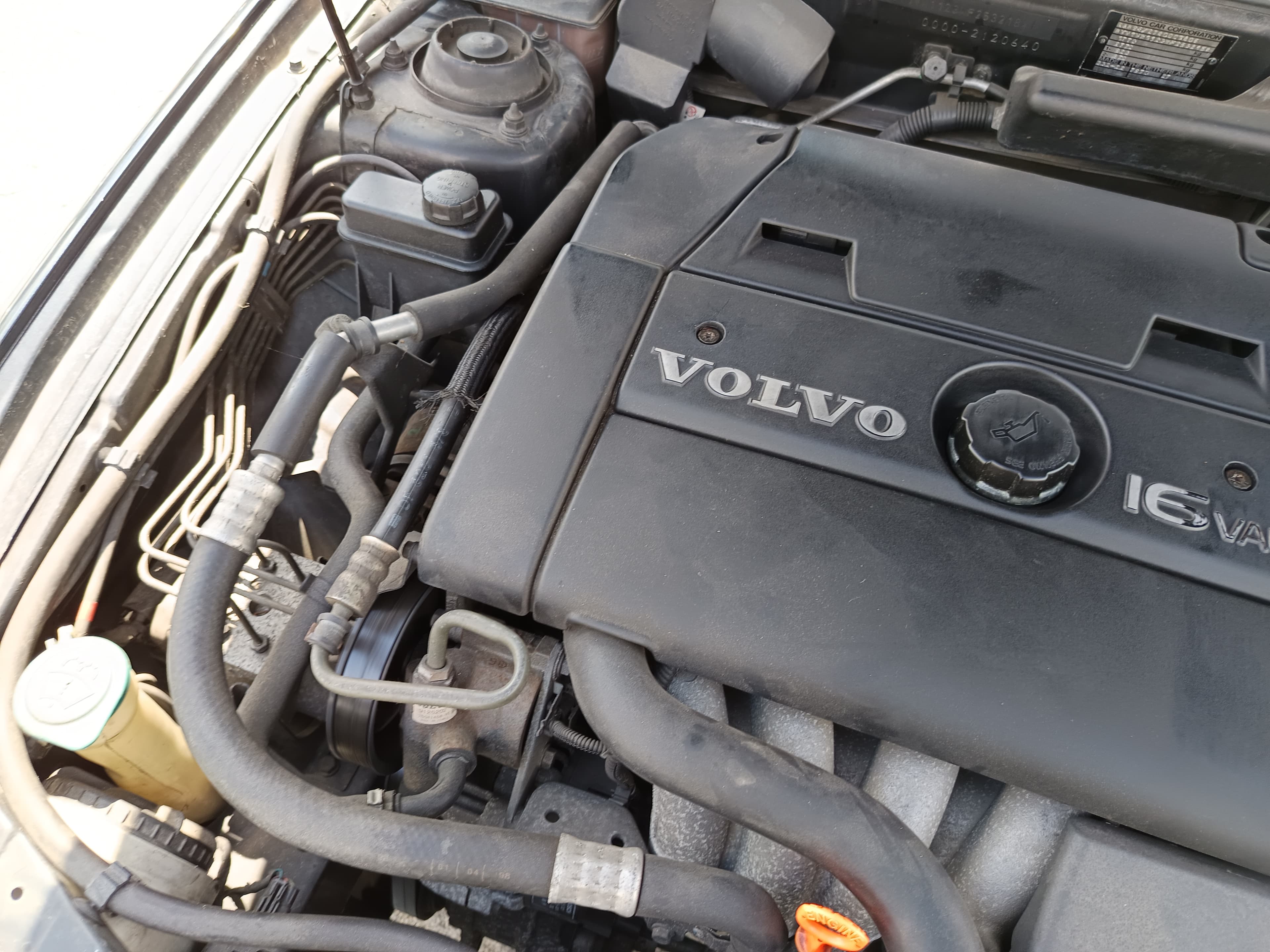 Volvo V40 · Ano 1998 — image 18