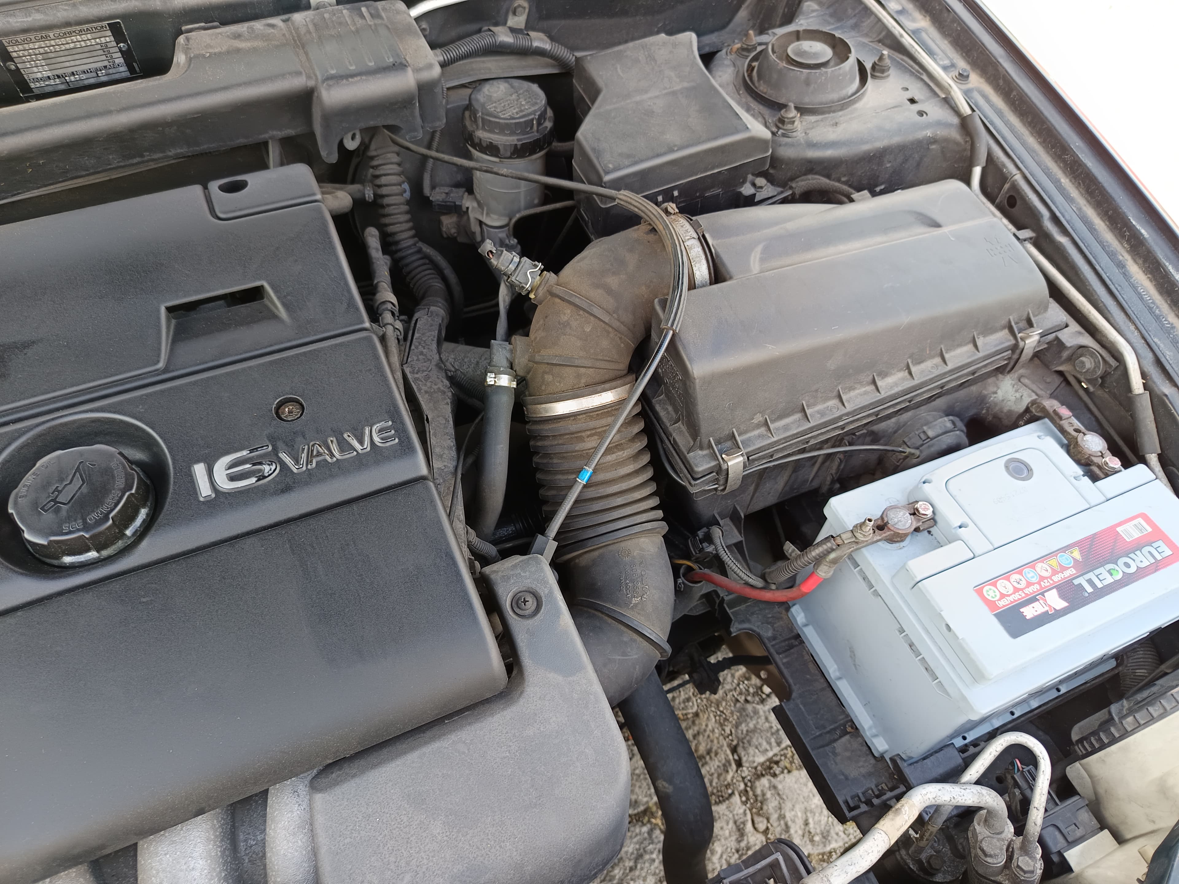 Volvo V40 · Ano 1998 — image 19