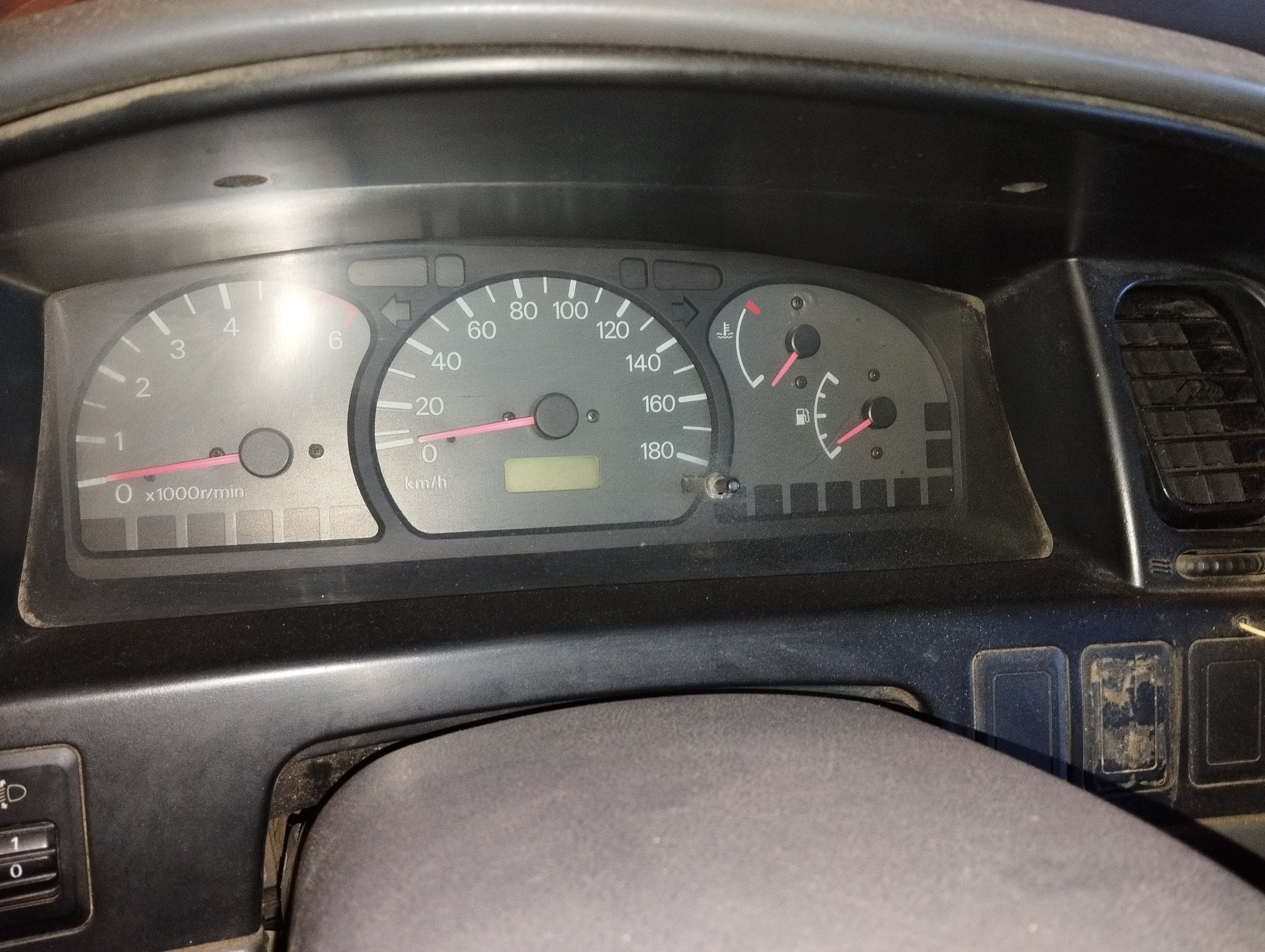 Mitsubishi Space Gear — imagen 16
