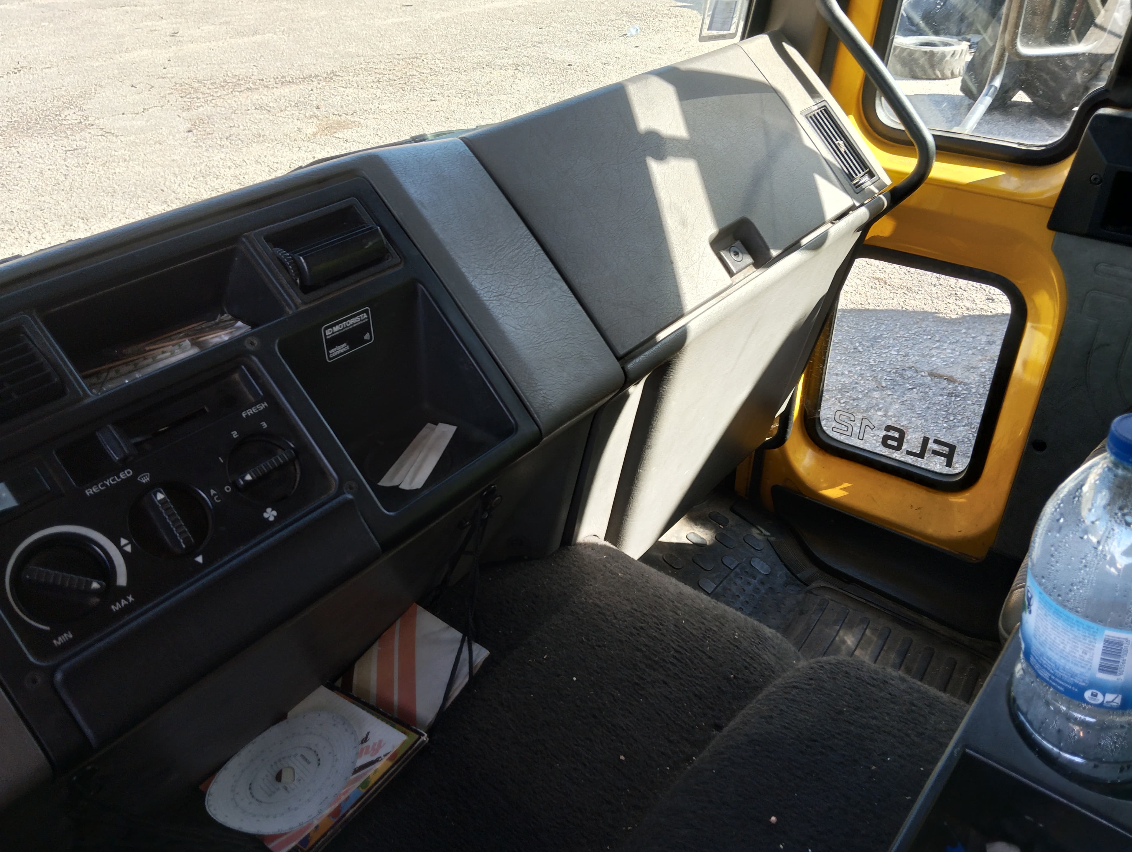 Volvo FL6 12 — imagen 10