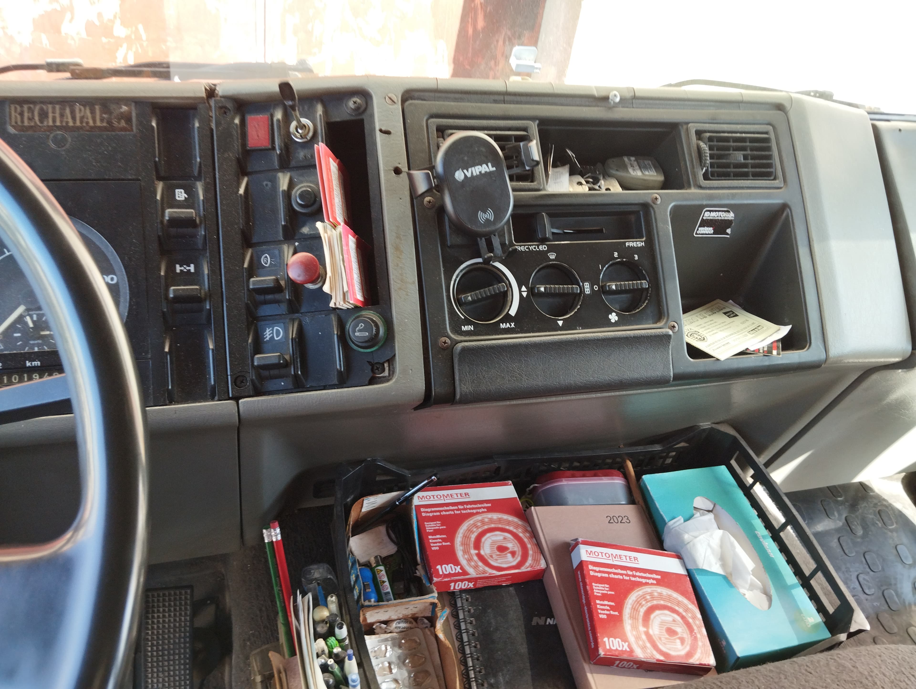 Volvo FL6 14 — image 9