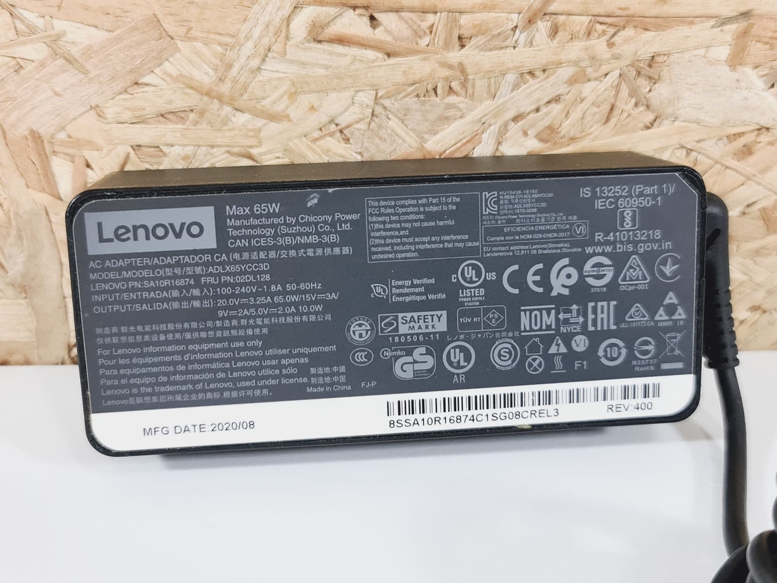 Lenovo ThinkPad X1 Yoga G4 — image 10