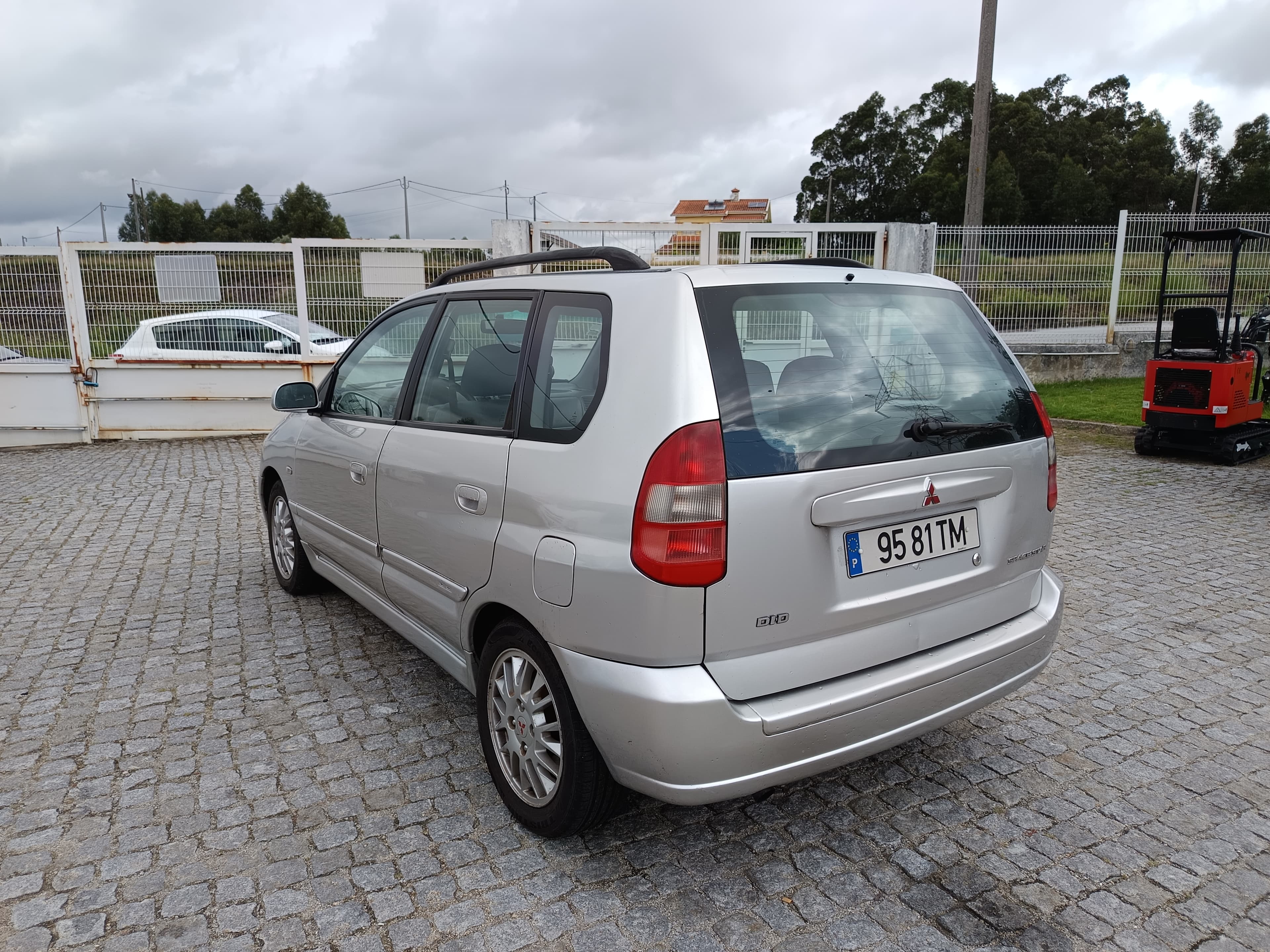 Mitsubishi Spacestar · Ano 2002 — image 6