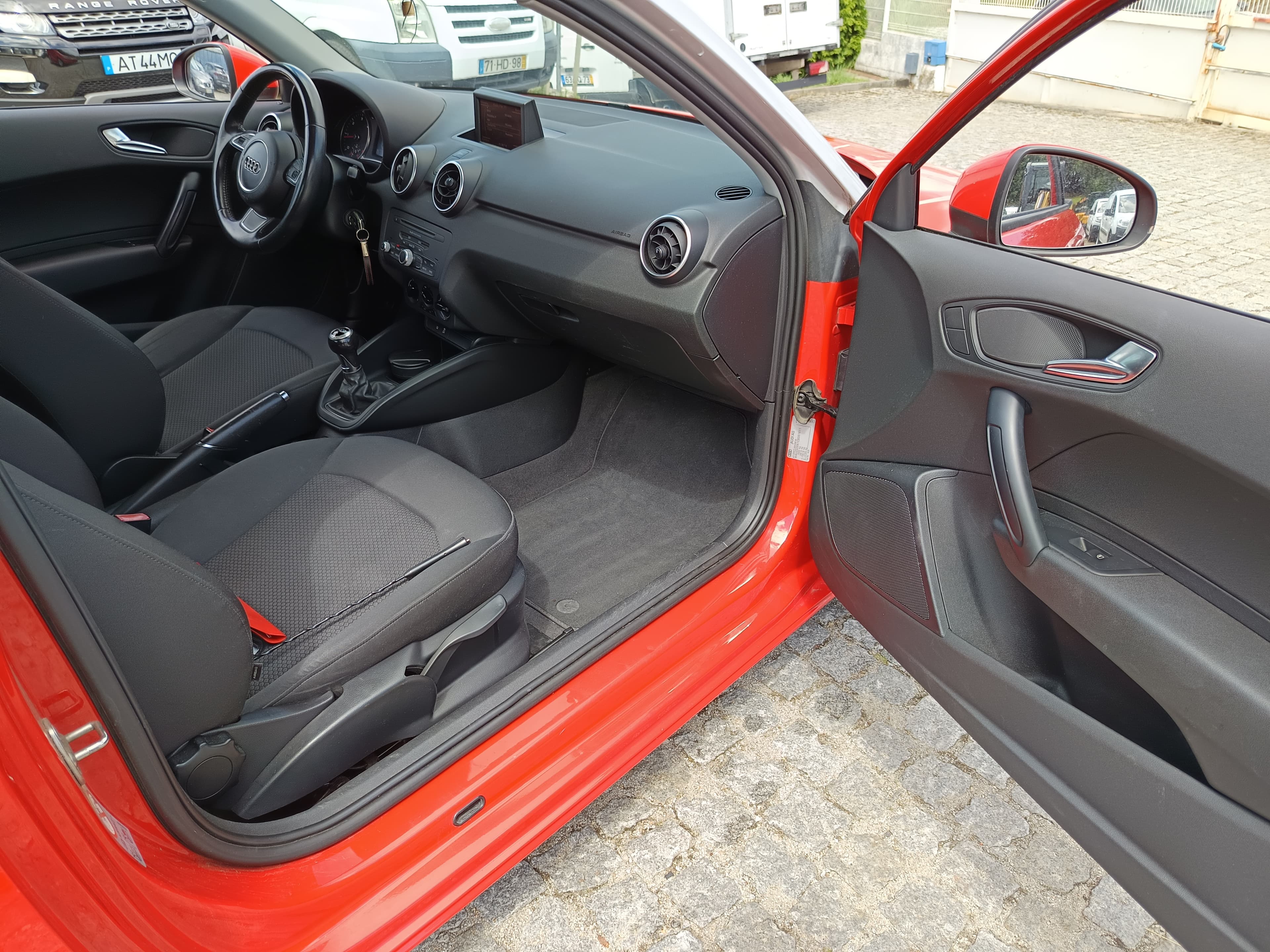 Audi A1 · Ano 2012 — imagem 22