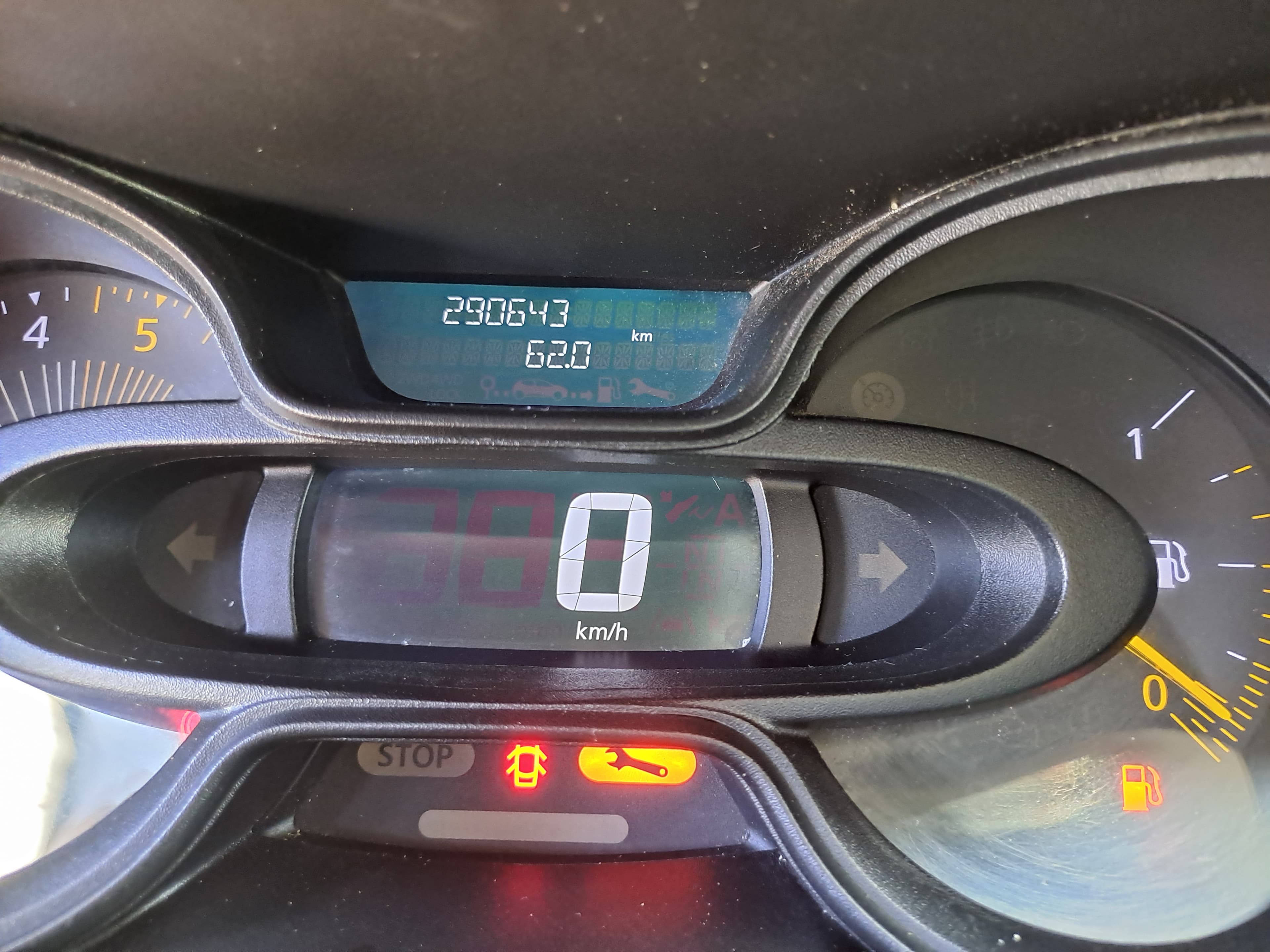 Renault Trafic · Câmara Frio · Ano 2015 — imagen 30