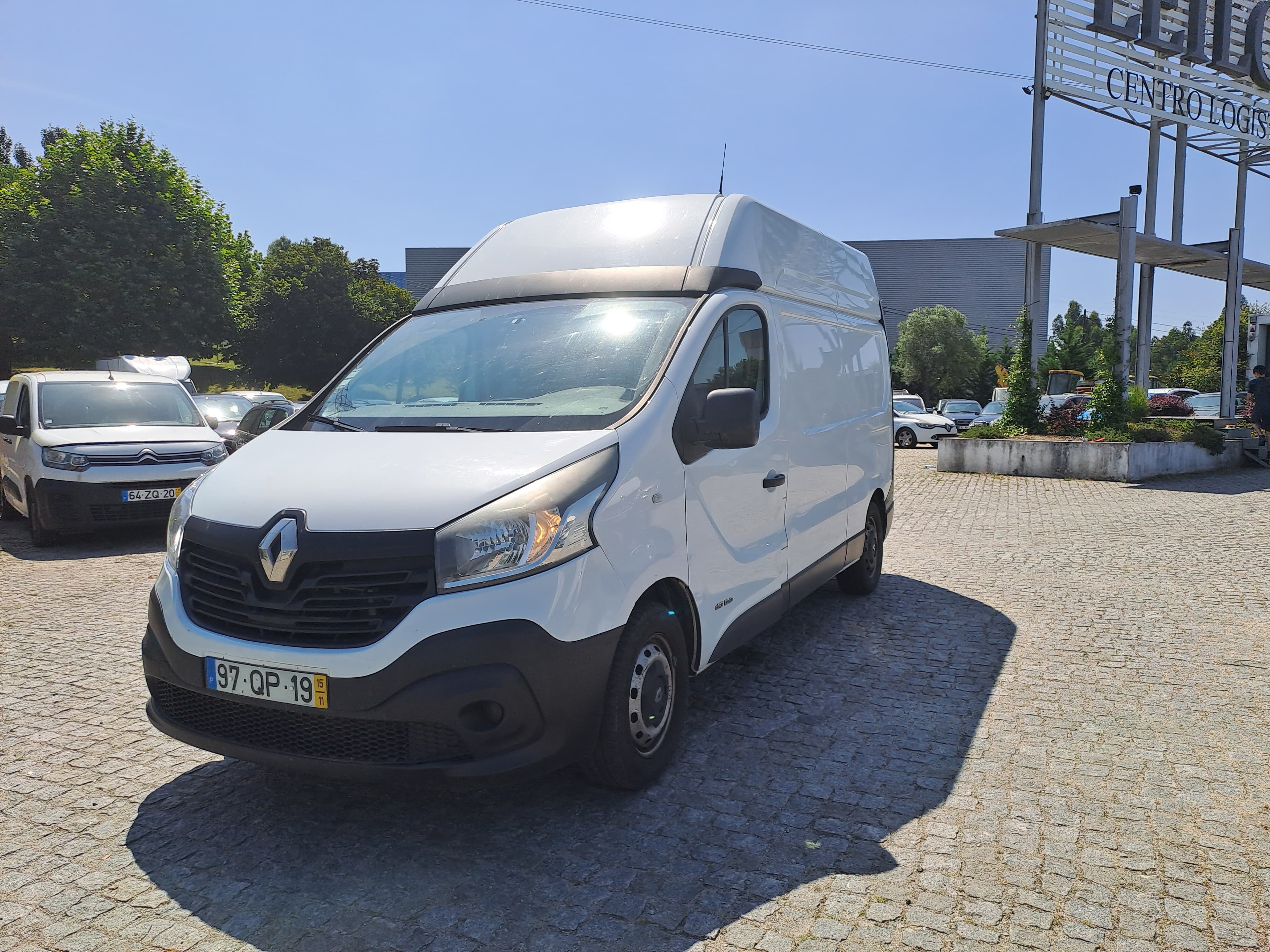 Renault Trafic · Câmara Frio · Ano 2015 — imagen 2
