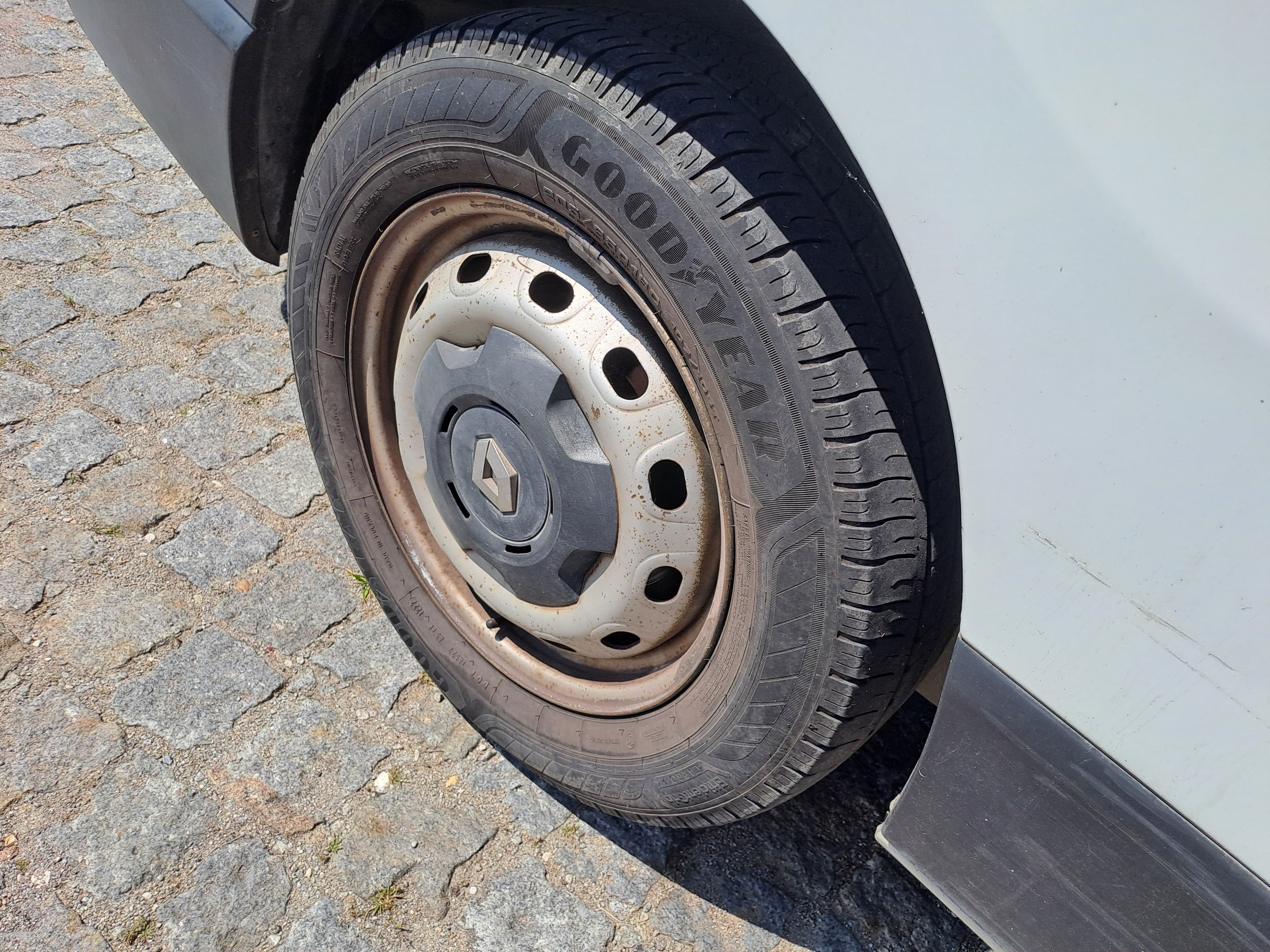 Renault Trafic · Câmara Frio · Ano 2015 — imagen 20
