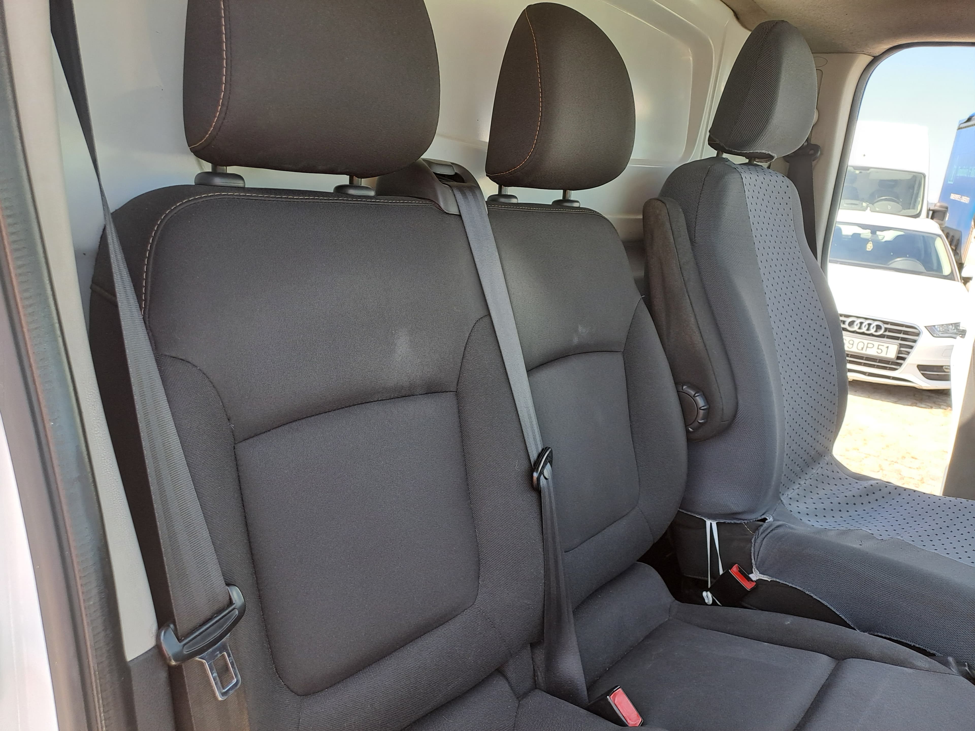 Renault Trafic · Câmara Frio · Ano 2015 — imagen 23