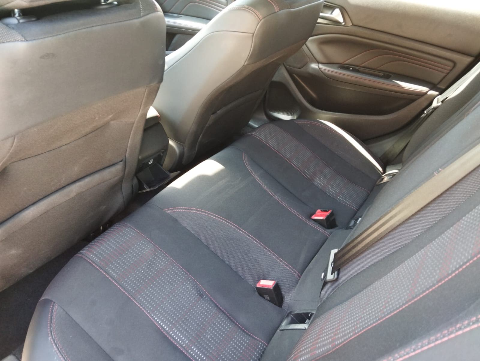 Peugeot 308 · Ano 2020 — image 13