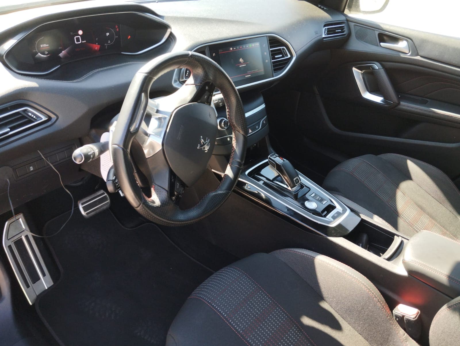 Peugeot 308 · Ano 2020 — image 18