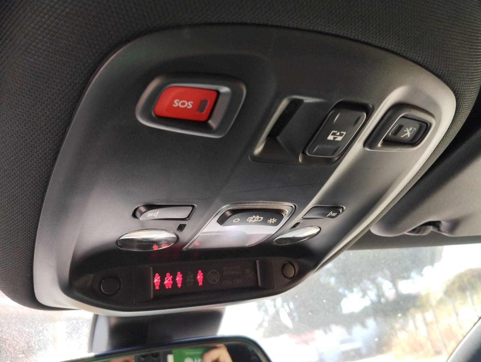 Peugeot 308 · Ano 2020 — image 19
