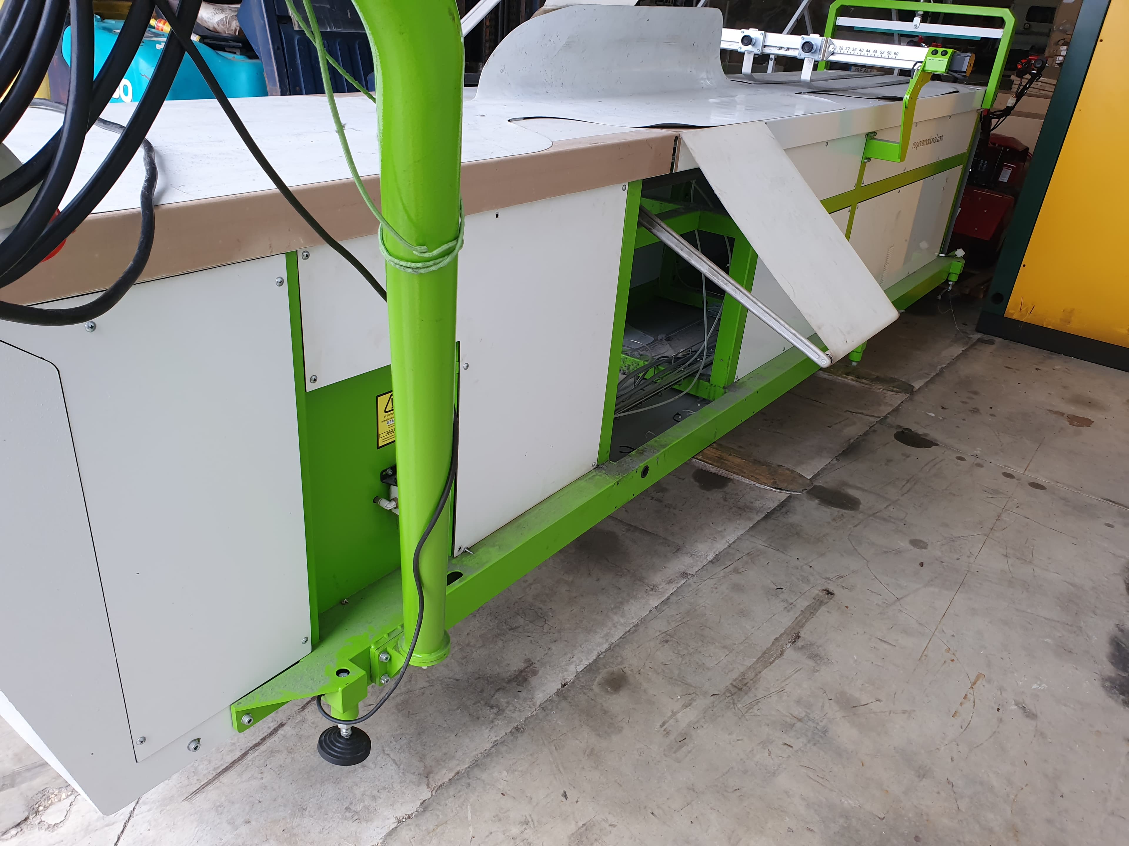 Máquina Automática Dobrar Têxtil RoqStack — imagem 7