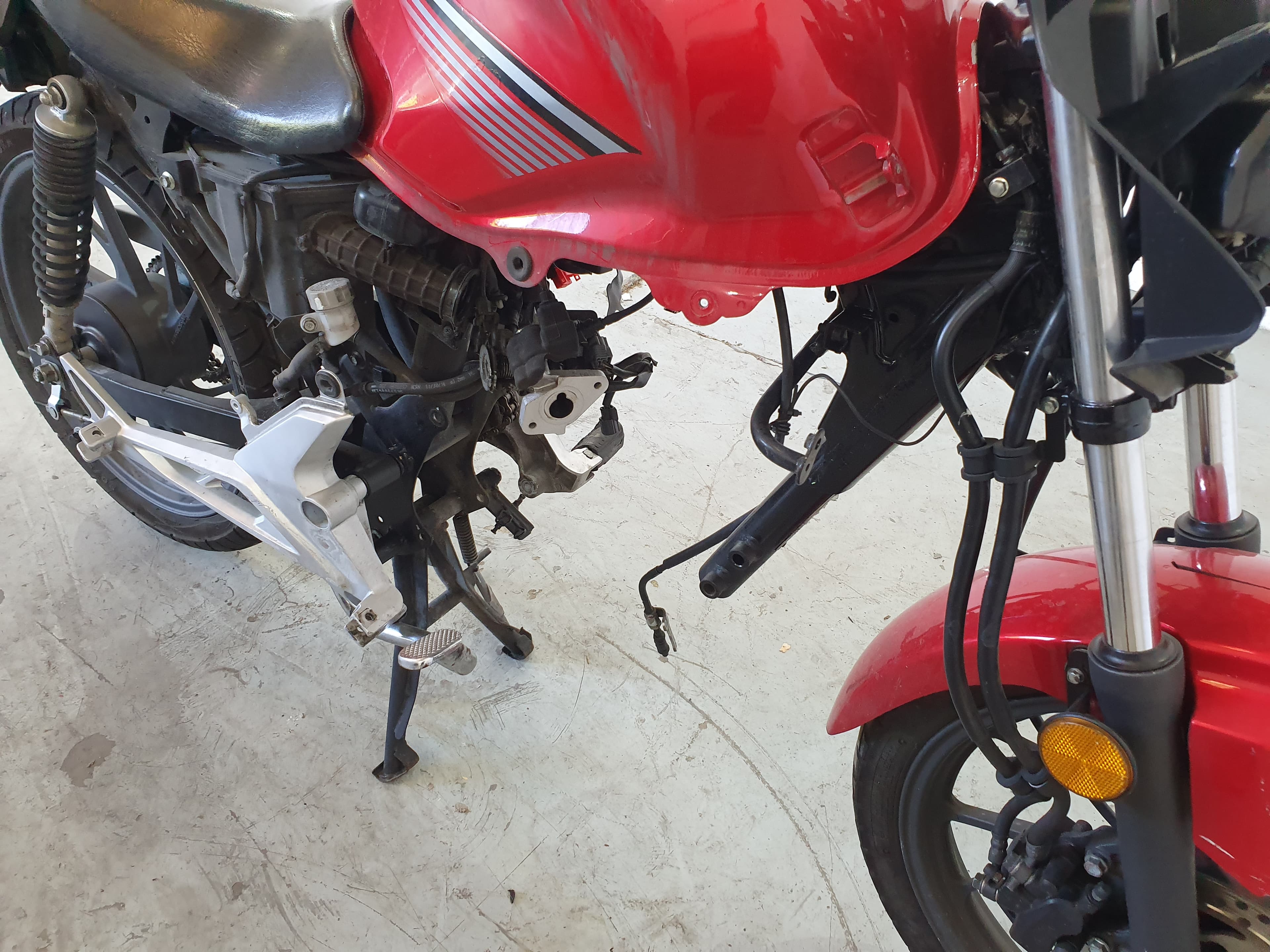 HONDA 125 CBF · Ano 2017 — imagen 7